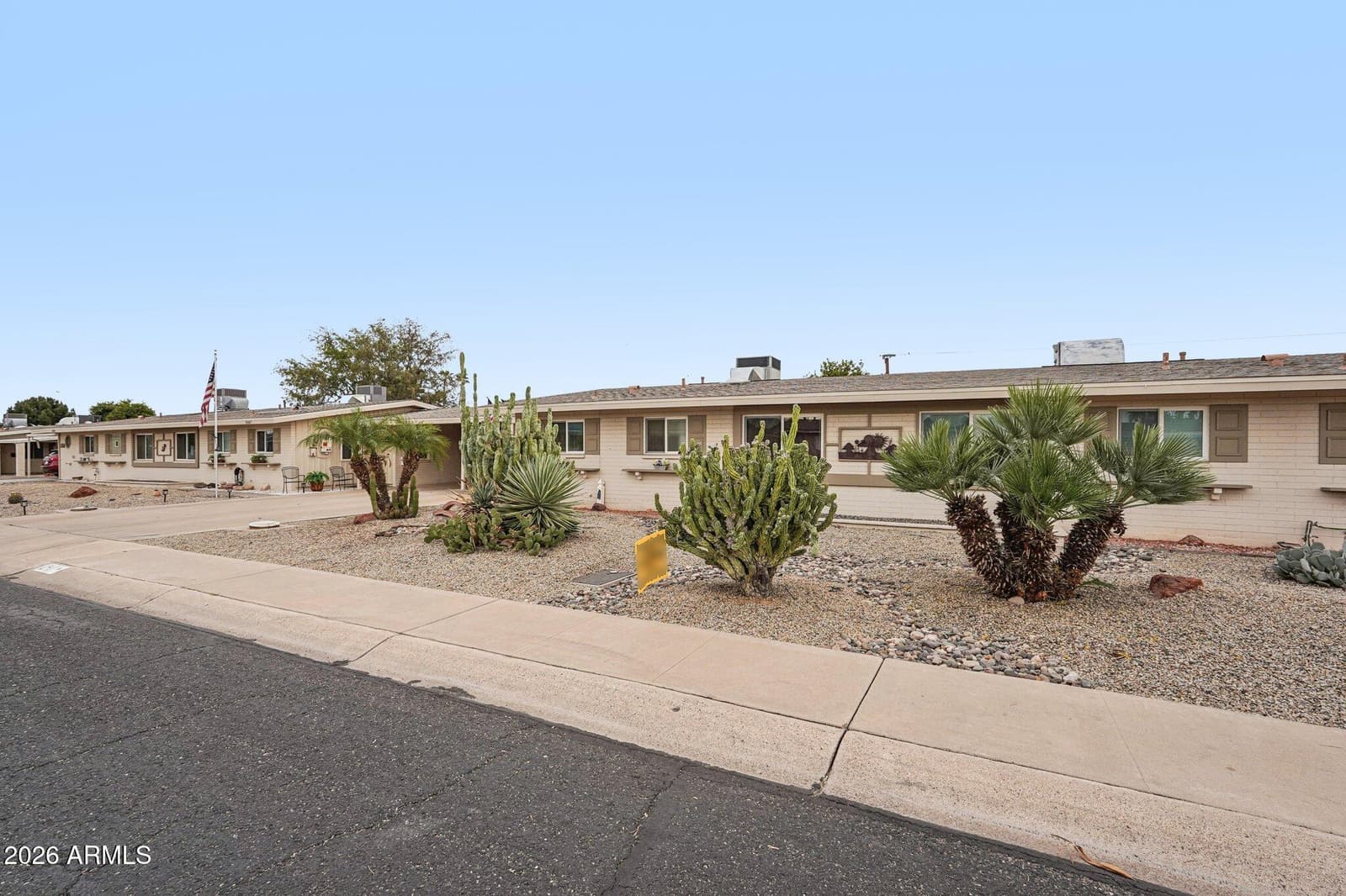 10411 W Clair Drive, Sun City, AZ 85351 — photo 3 of 30
