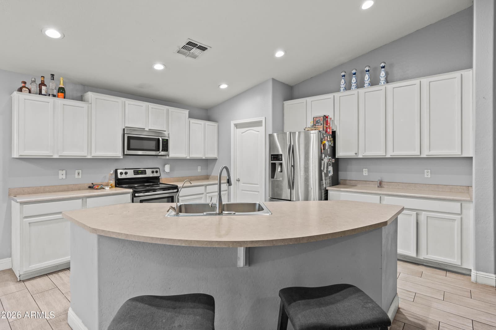 8526 W Preston Lane, Tolleson, AZ 85353 — photo 12 of 27