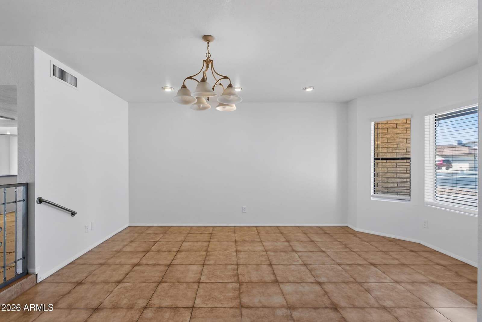 5531 W Beryl Avenue, Glendale, AZ 85302 — photo 5 of 45