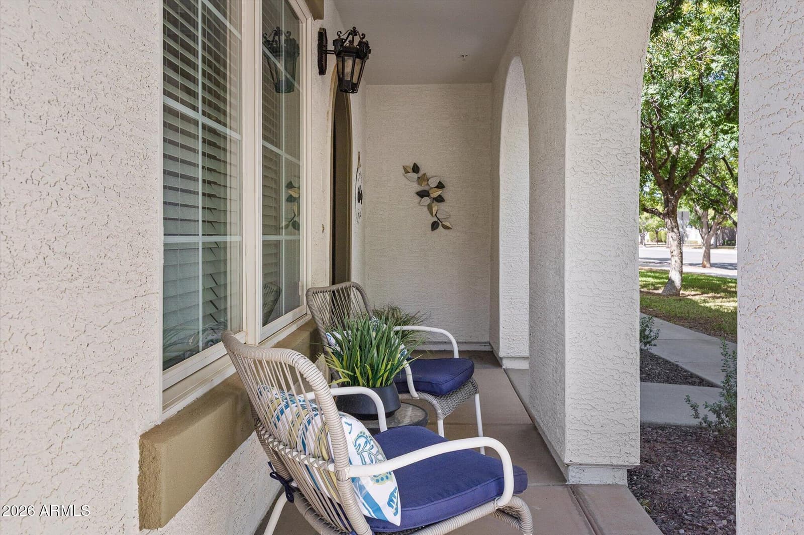 905 S Osborn Lane, Gilbert, AZ 85296 — photo 2 of 50