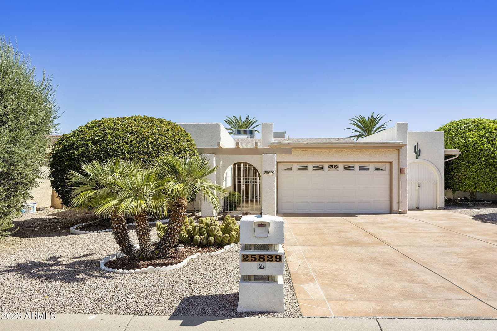 25829 S HOWARD Drive, Sun Lakes, AZ 85248