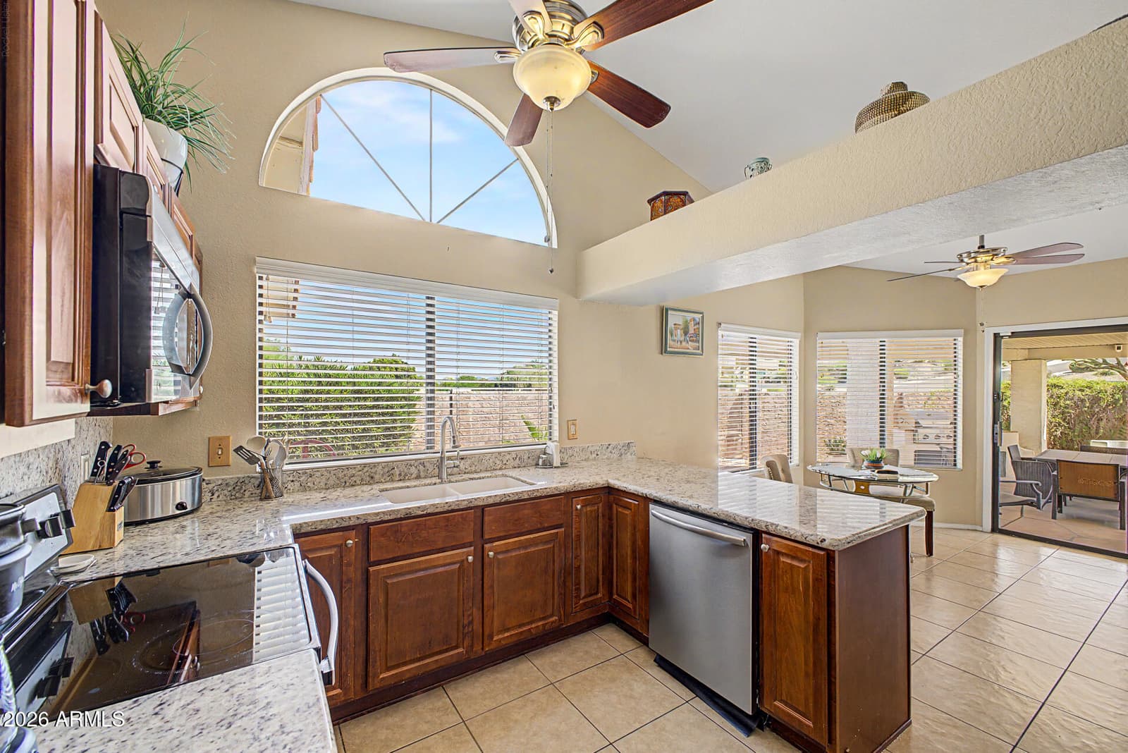 17039 E De Anza Drive, Fountain Hills, AZ 85268 — photo 6 of 34