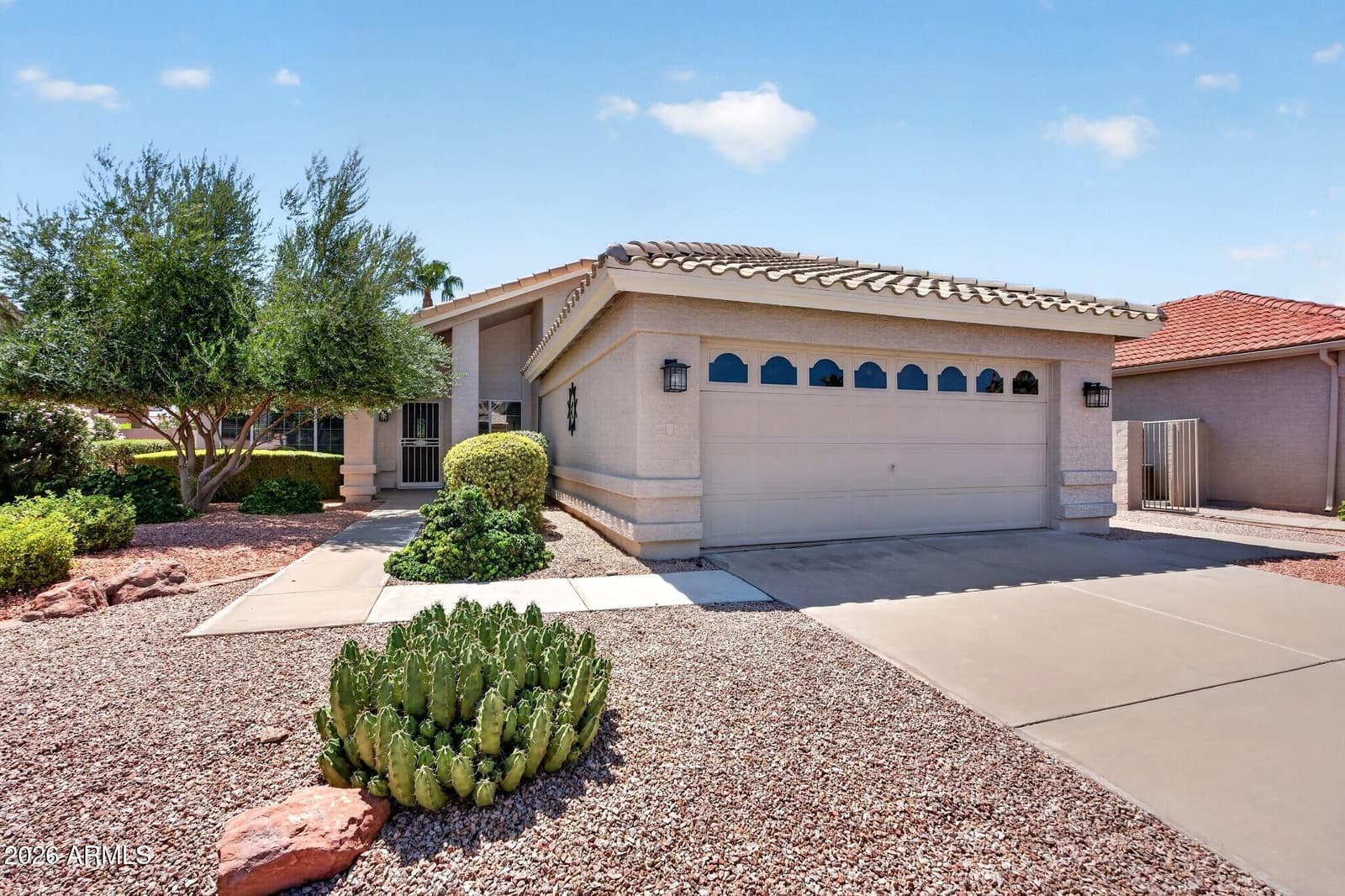 10209 E COOPERS HAWK Drive, Sun Lakes, AZ 85248