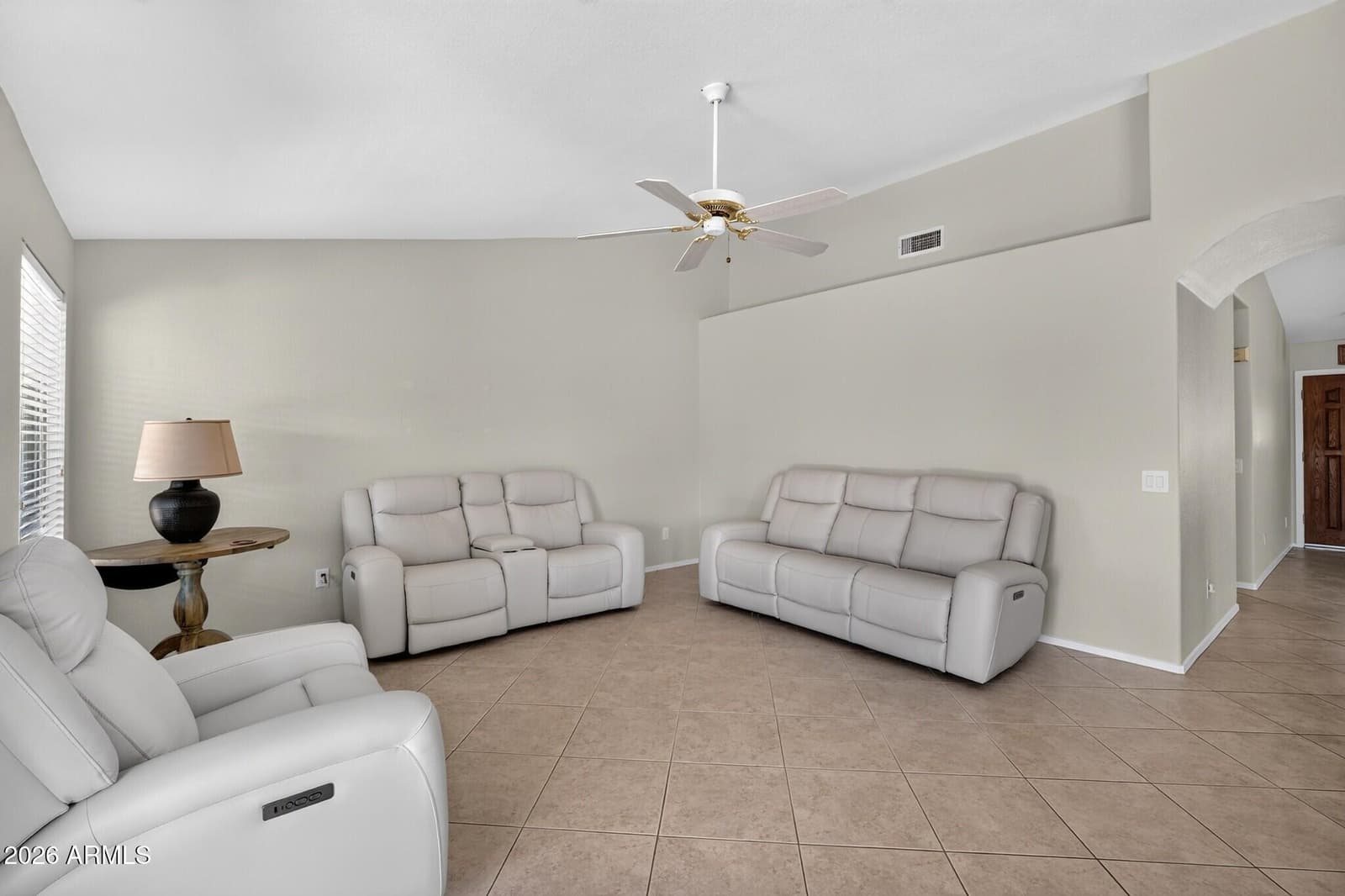 10209 E Coopers Hawk Drive, Sun Lakes, AZ 85248 — photo 9 of 44