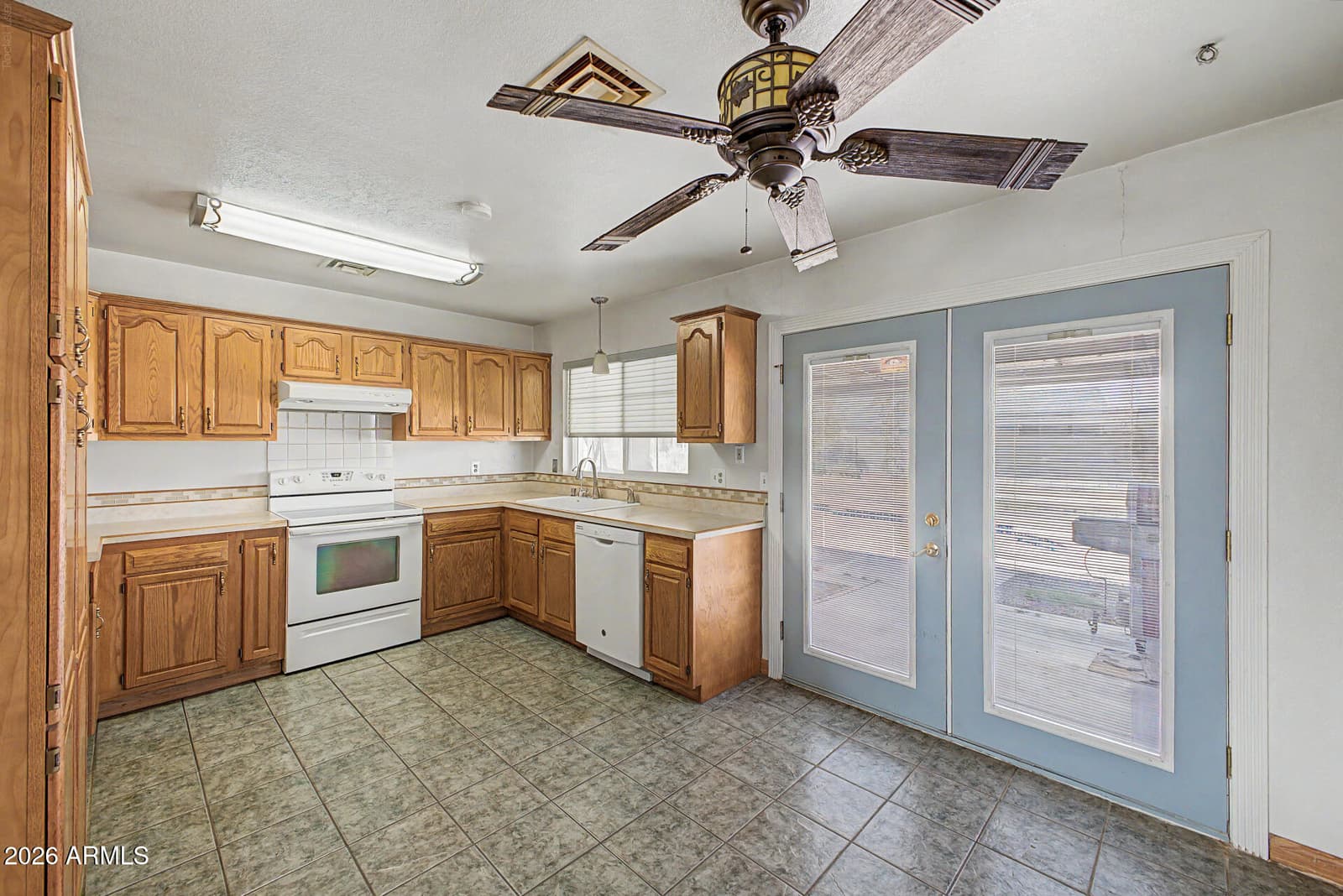 7214 W Desert Cove Avenue, Peoria, AZ 85345 — photo 11 of 19