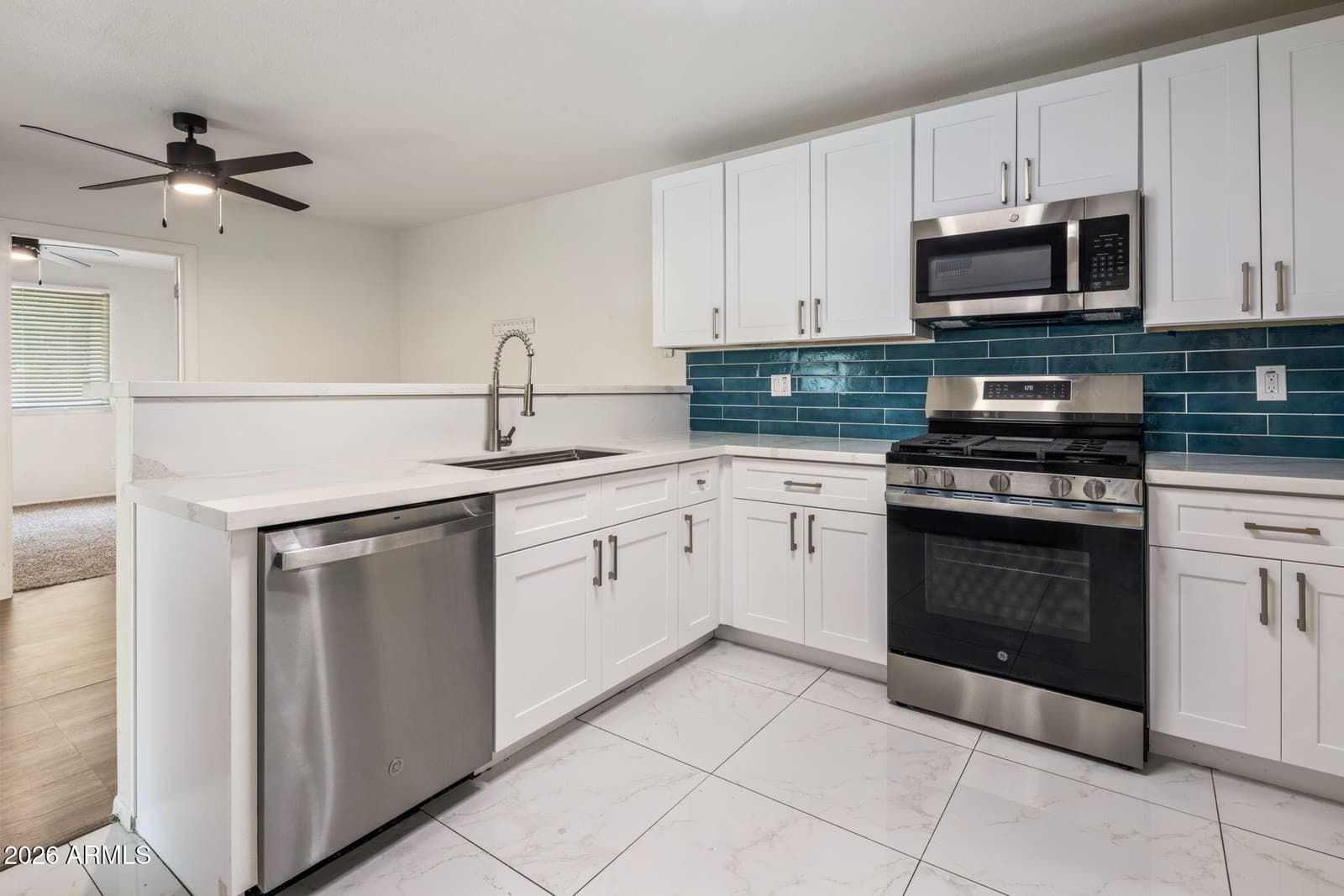 11822 N 76th Drive, Peoria, AZ 85345 — photo 12 of 30