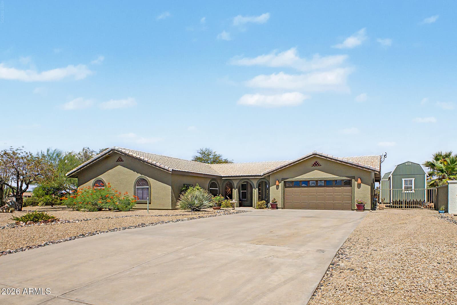 820 Sierra Vista Drive, Wickenburg, AZ 85390 — photo 4 of 69