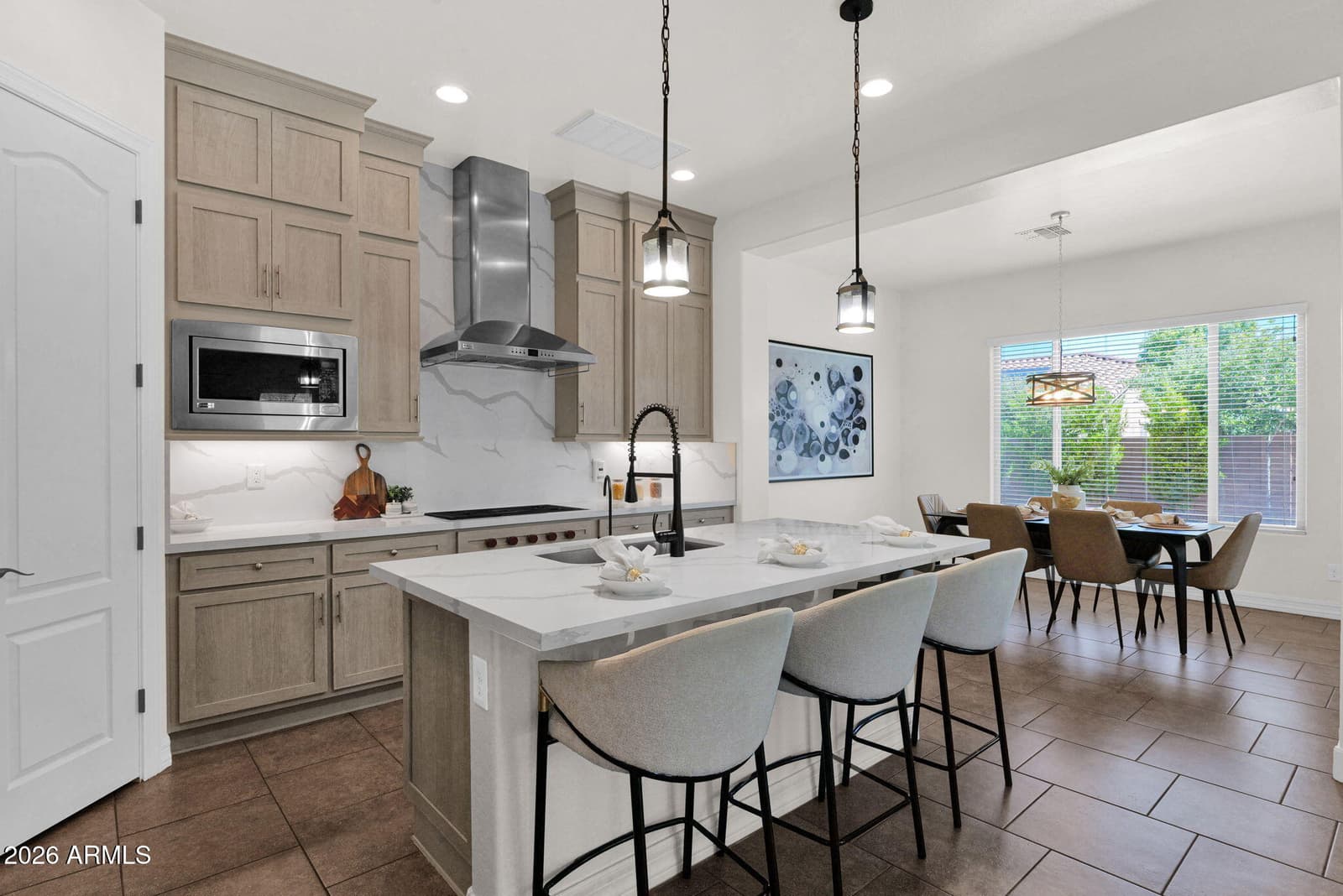 2282 E TOMAHAWK Drive, Gilbert, AZ 85298