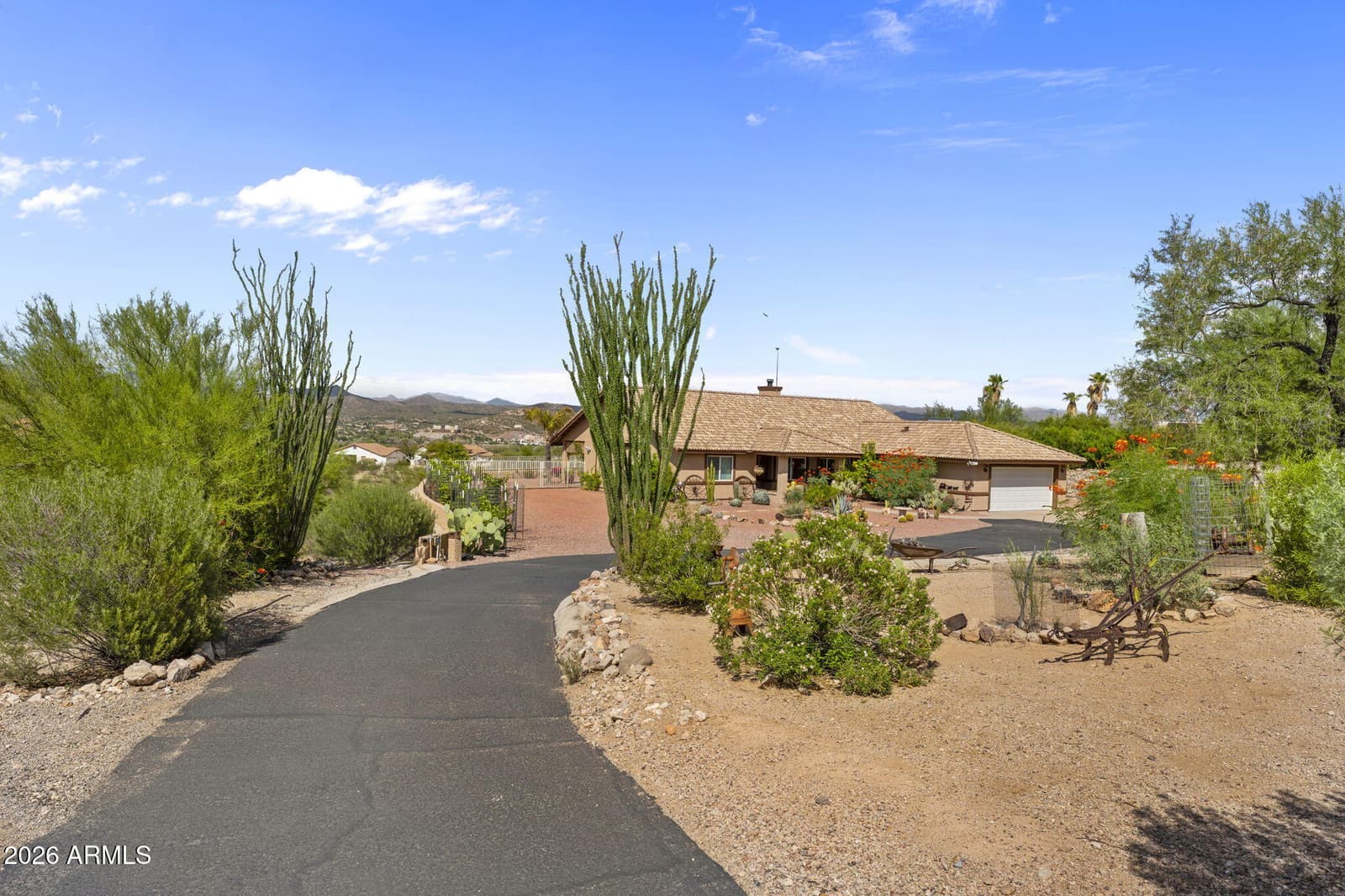 90 W Turtleback Lane, Wickenburg, AZ 85390 — photo 38 of 48