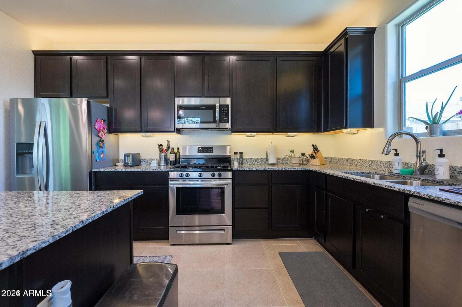 14344 W Desert Hollow Drive, Surprise, AZ 85387 — photo 6 of 26