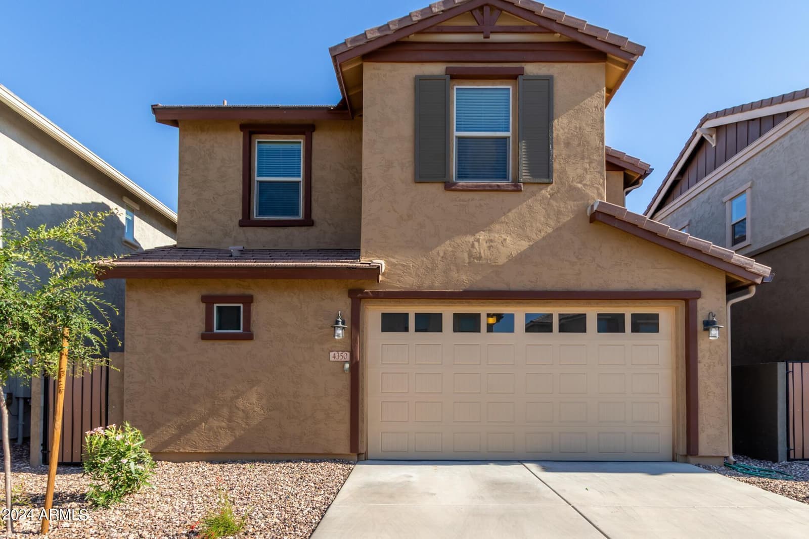4350 E Jesse Street, Gilbert, AZ 85295 — photo 3 of 48