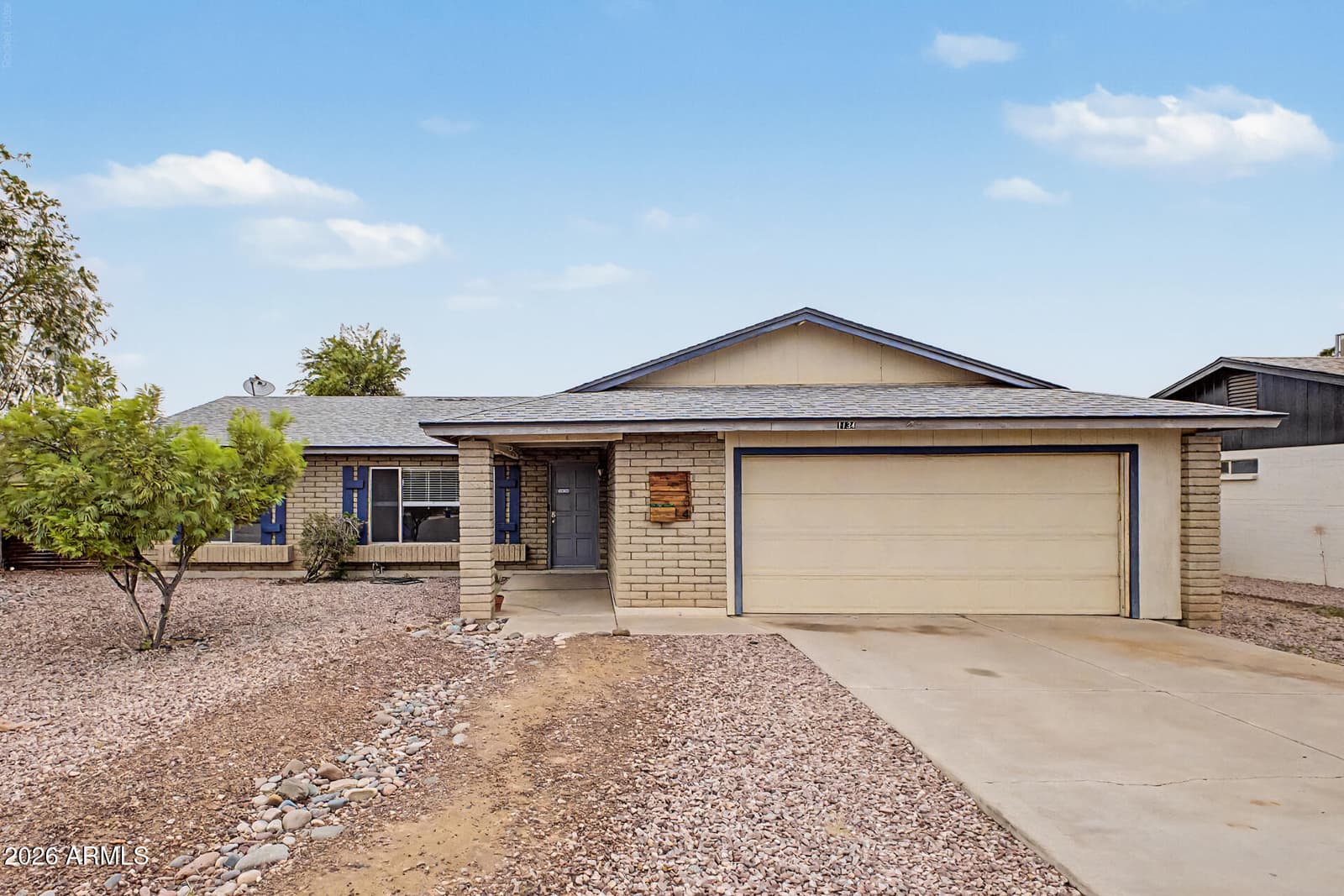 1134 W HERMOSA Drive, Tempe, AZ 85282