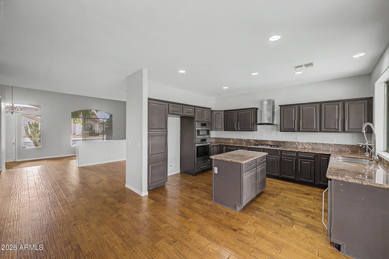 14756 W Columbus Avenue, Goodyear, AZ 85395 — photo 10 of 29