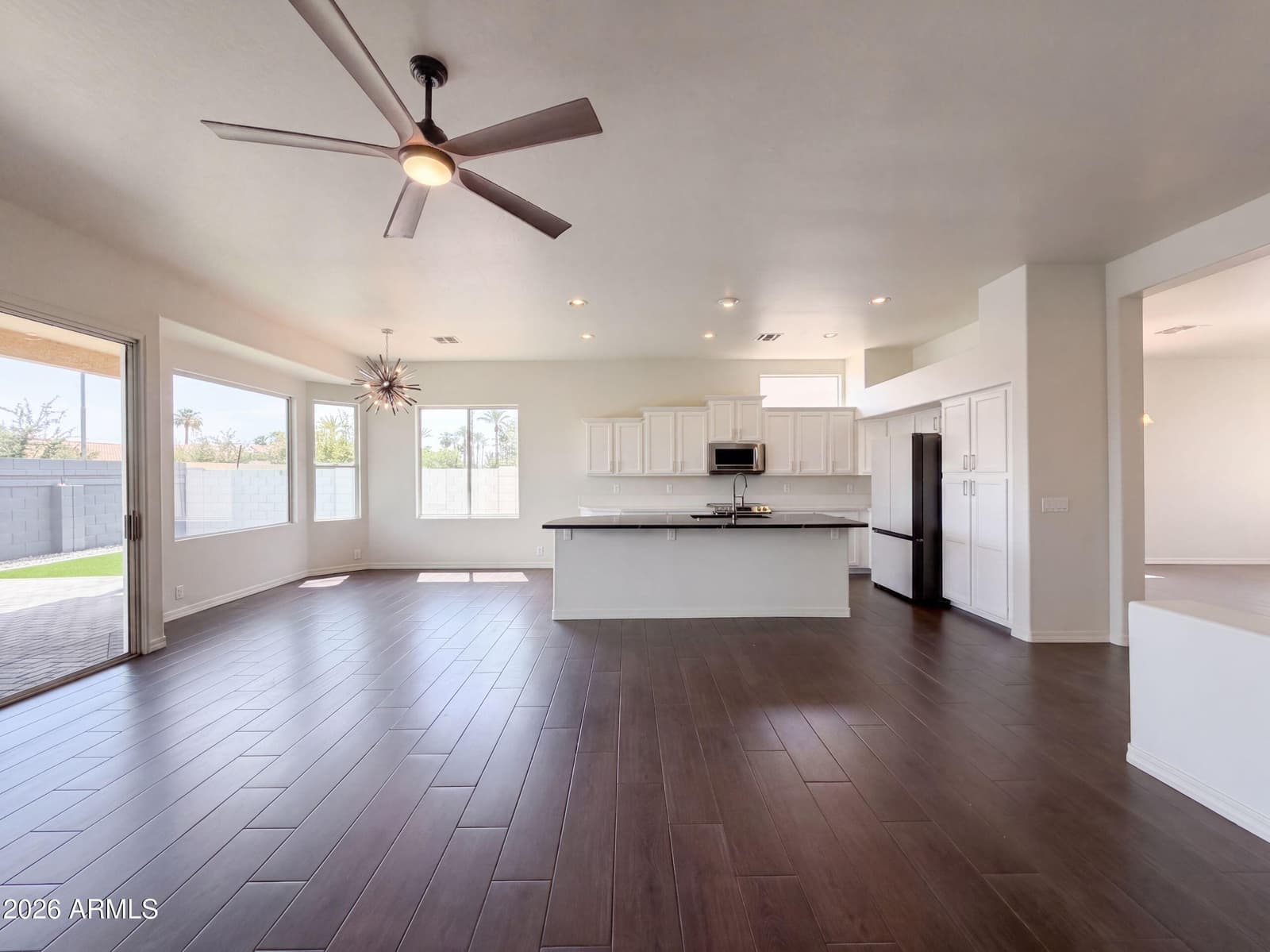3003 N 111th Drive, Avondale, AZ 85392 — photo 10 of 34
