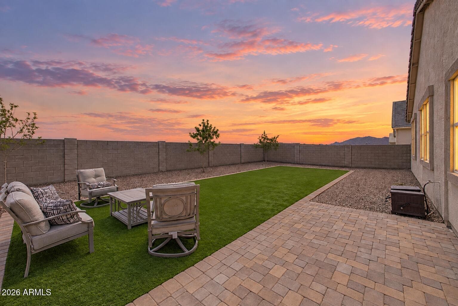 40 S Carlton Avenue, Casa Grande, AZ 85122 — photo 2 of 46