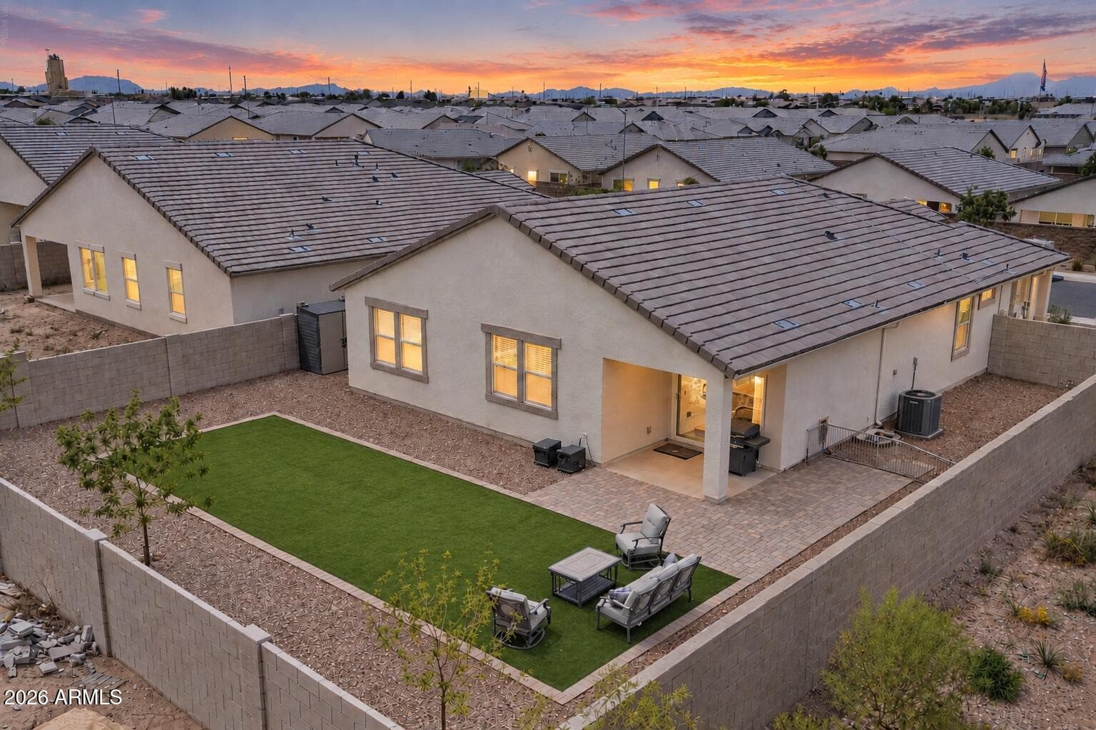 40 S Carlton Avenue, Casa Grande, AZ 85122 — photo 3 of 46