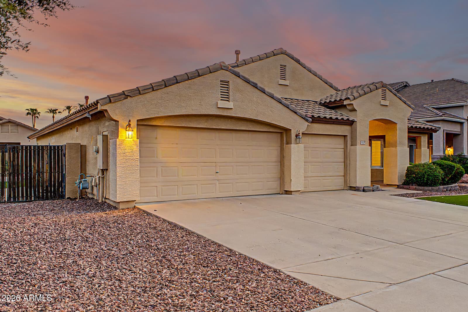 8239 W Harmony Lane, Peoria, AZ 85382 — photo 4 of 57