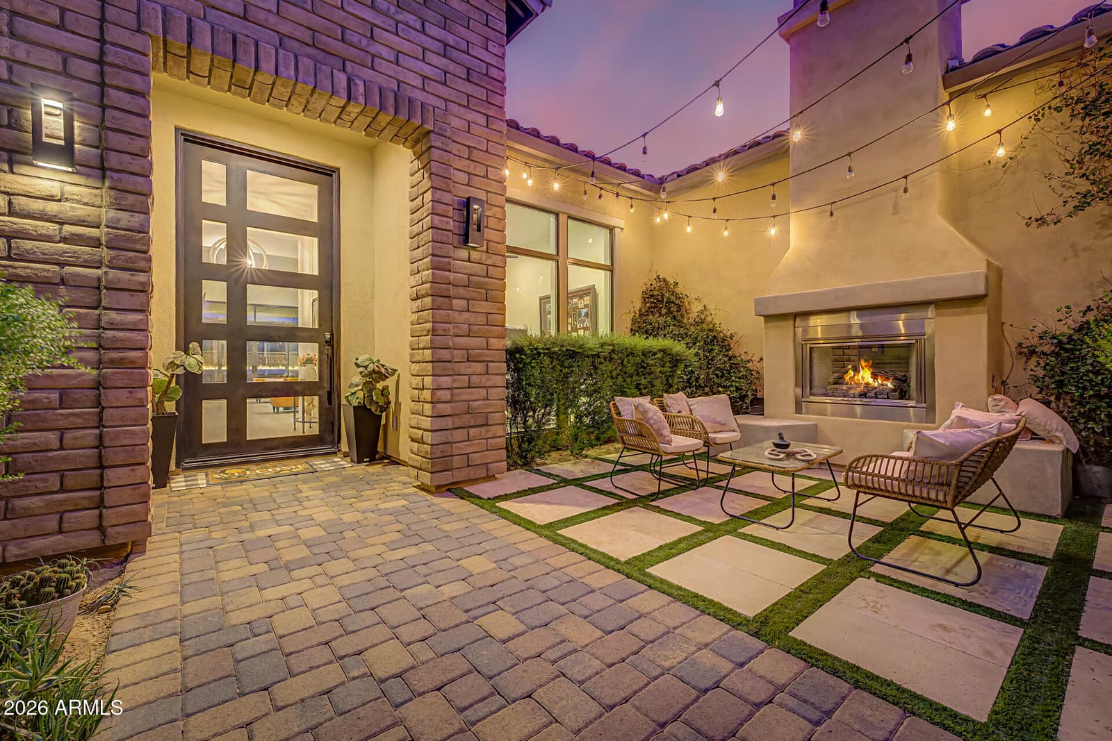 2581 E Turnberry Drive, Gilbert, AZ 85298 — photo 10 of 146
