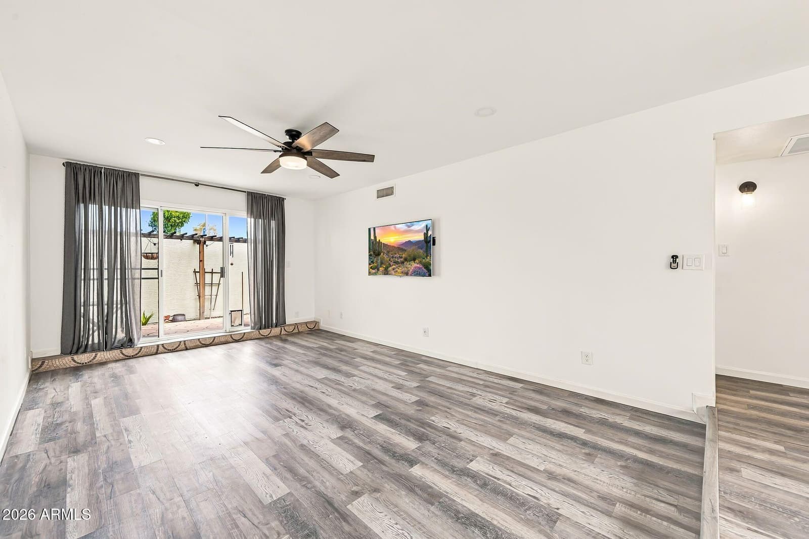 5205 S Hazelton Lane, Tempe, AZ 85283 — photo 8 of 47