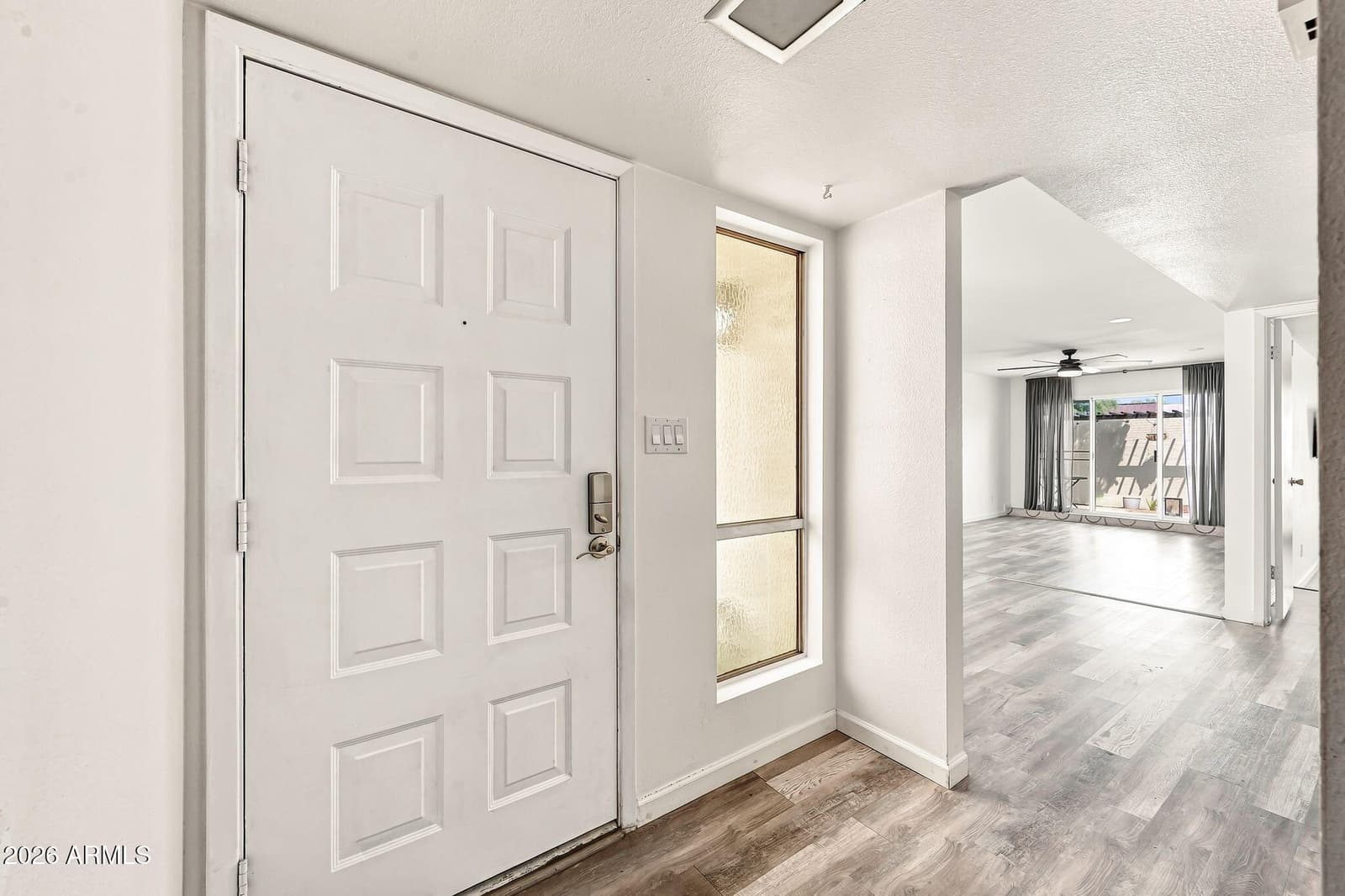 5205 S Hazelton Lane, Tempe, AZ 85283 — photo 4 of 47