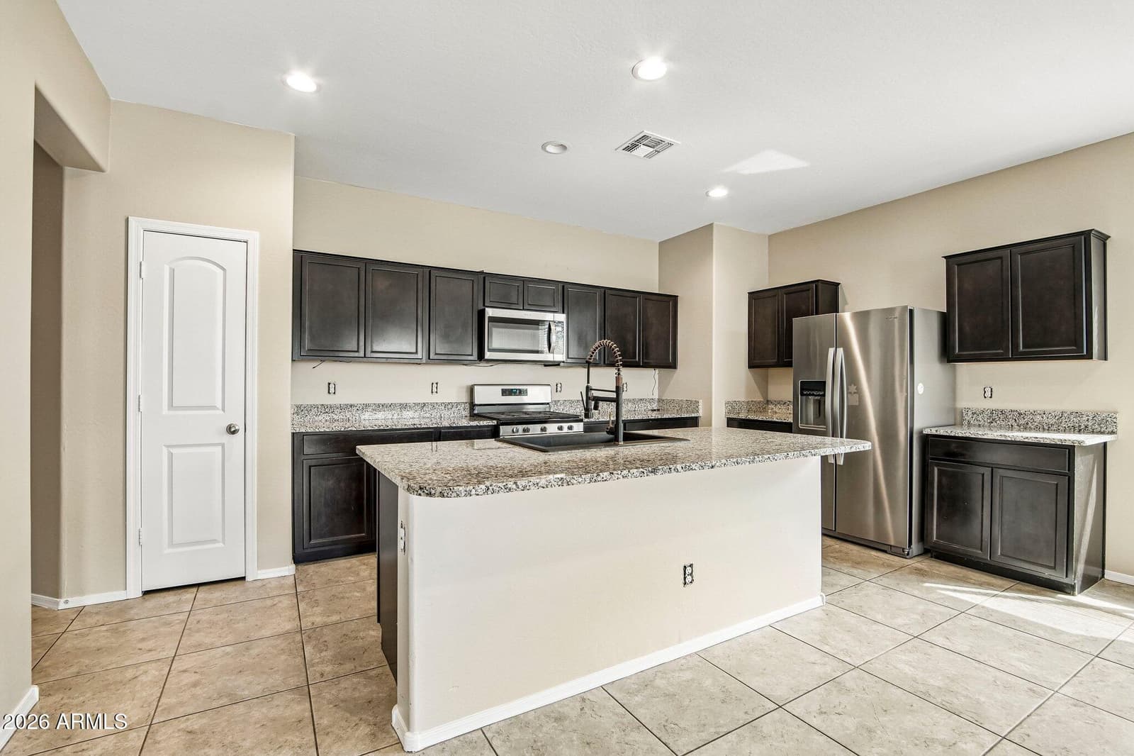 30943 W Mulberry Drive, Buckeye, AZ 85396 — photo 6 of 29