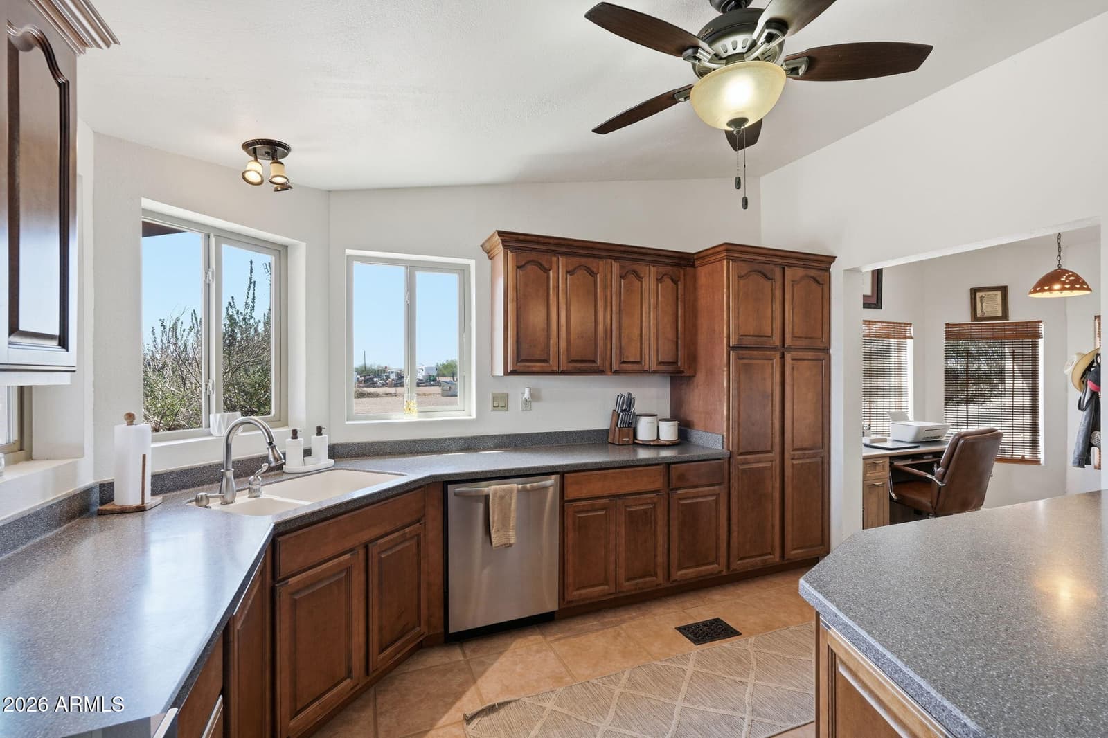 20635 S Picacho Highway, Eloy, AZ 85131 — photo 13 of 58