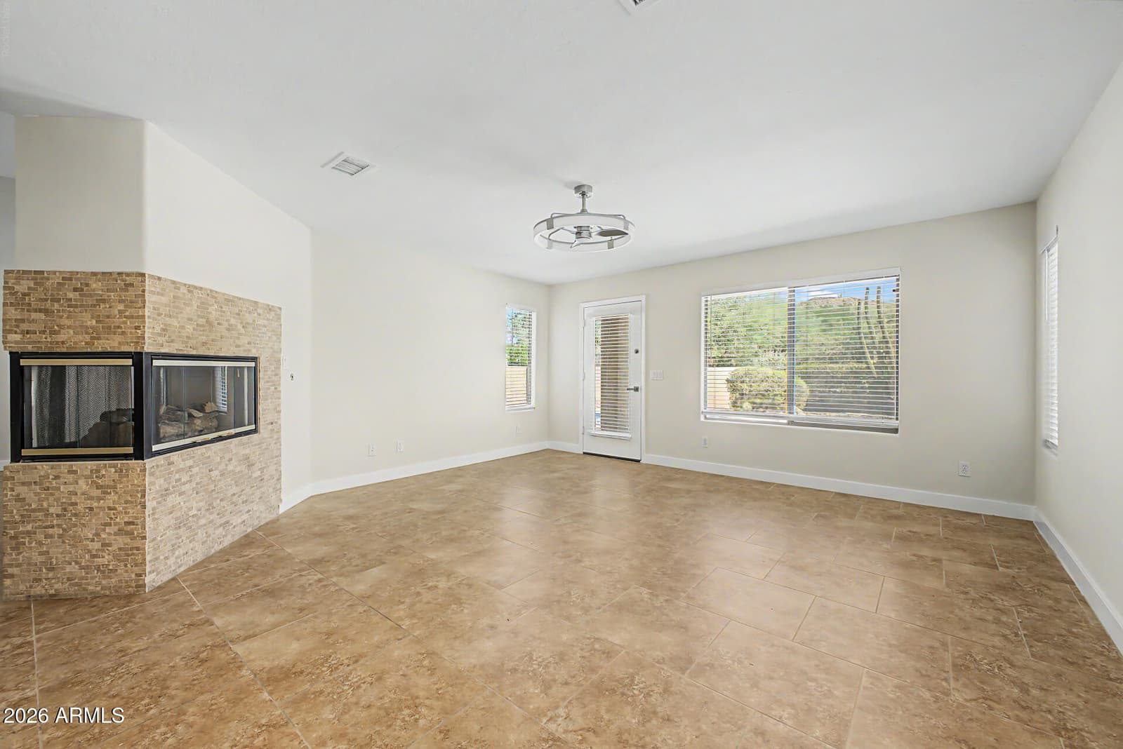 4945 E Roberta Drive, Cave Creek, AZ 85331 — photo 11 of 36