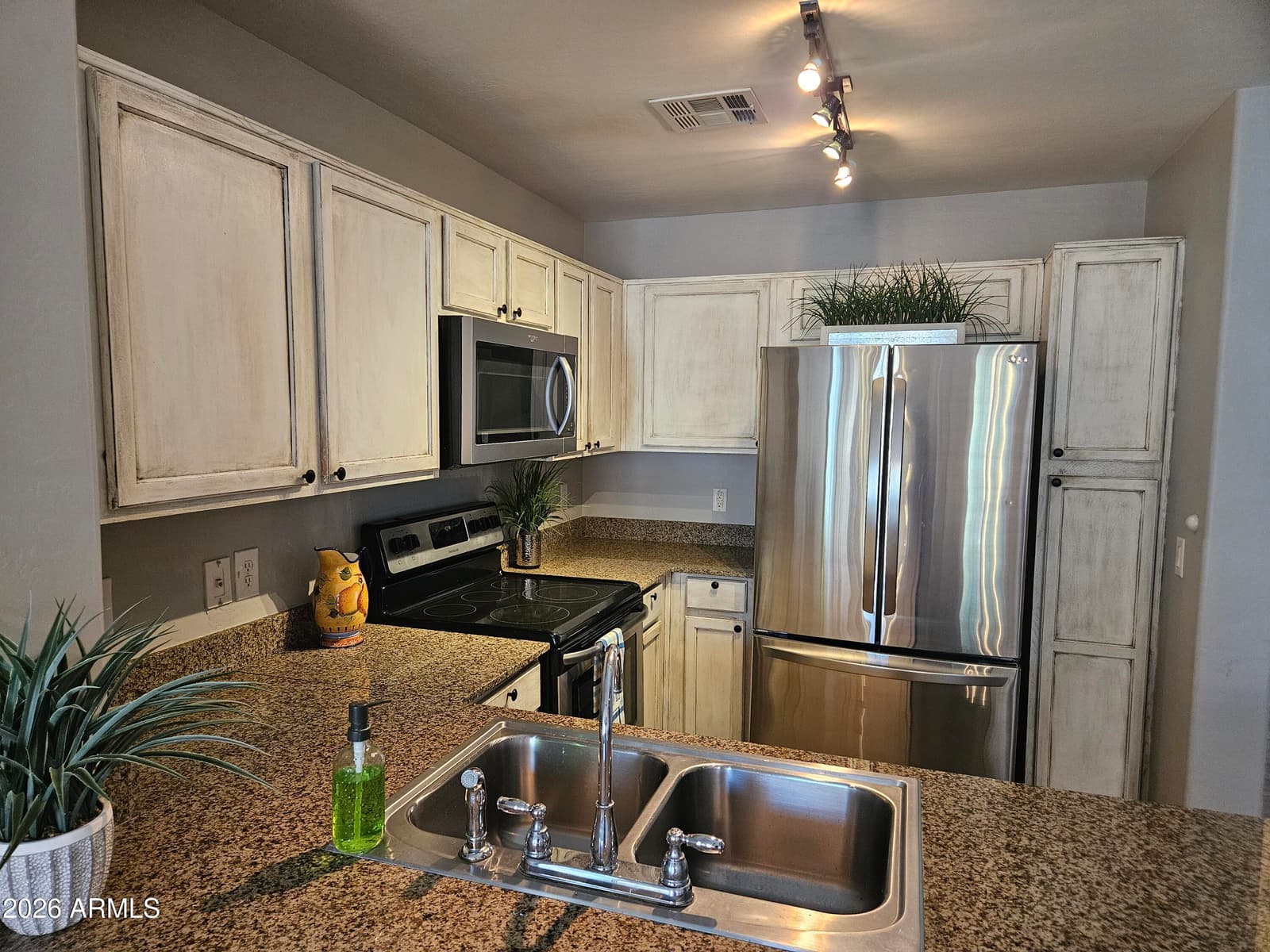 4330 E Jasper Drive, Gilbert, AZ 85296 — photo 8 of 21