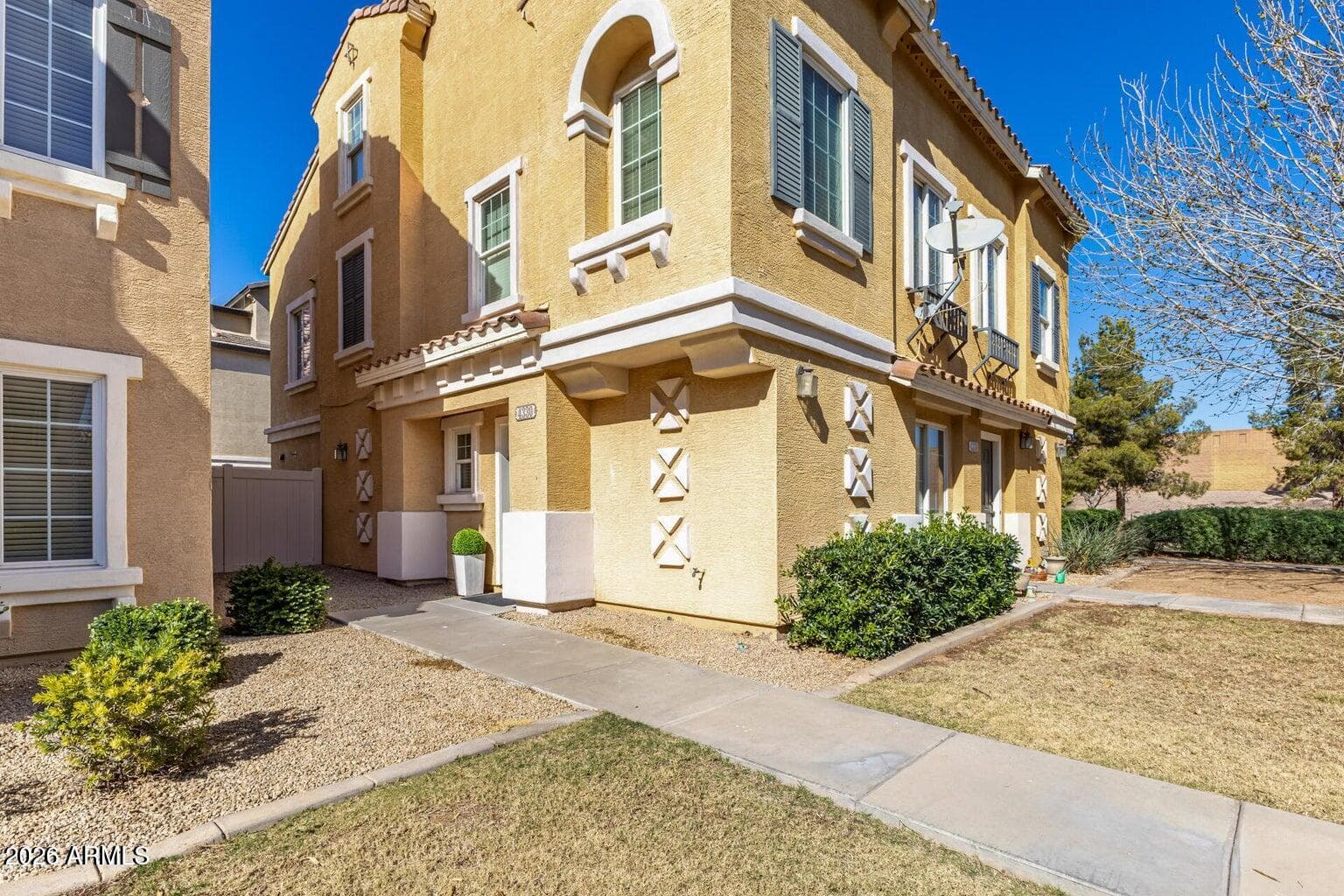 4330 E Jasper Drive, Gilbert, AZ 85296 — photo 2 of 21