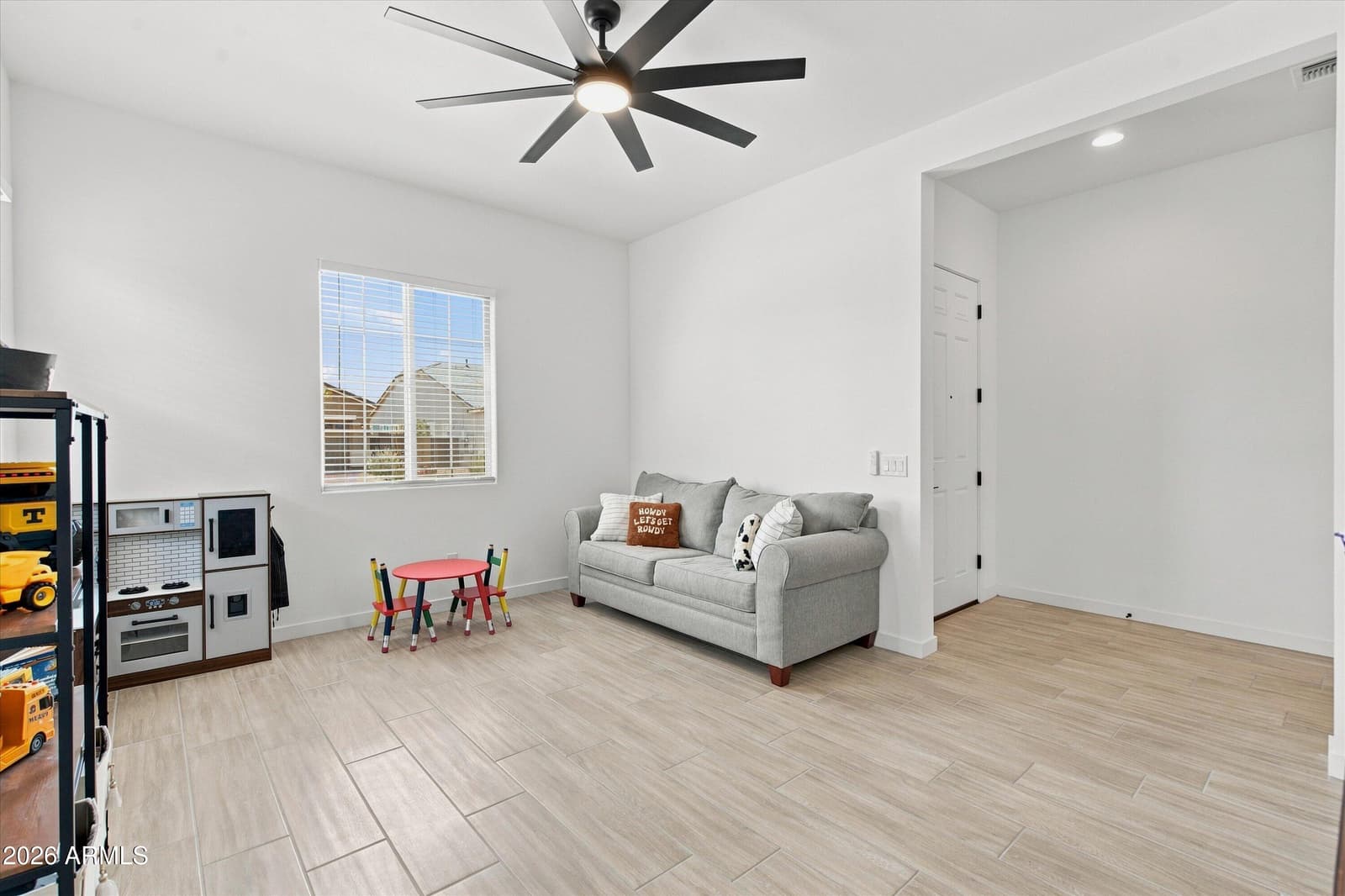 18194 W Watkins Street, Goodyear, AZ 85338 — photo 11 of 46