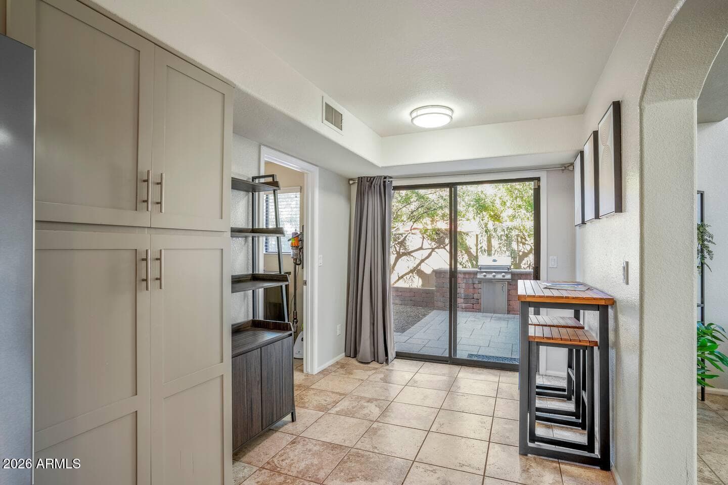 40 W Sarah Lane, Tempe, AZ 85284 — photo 7 of 19