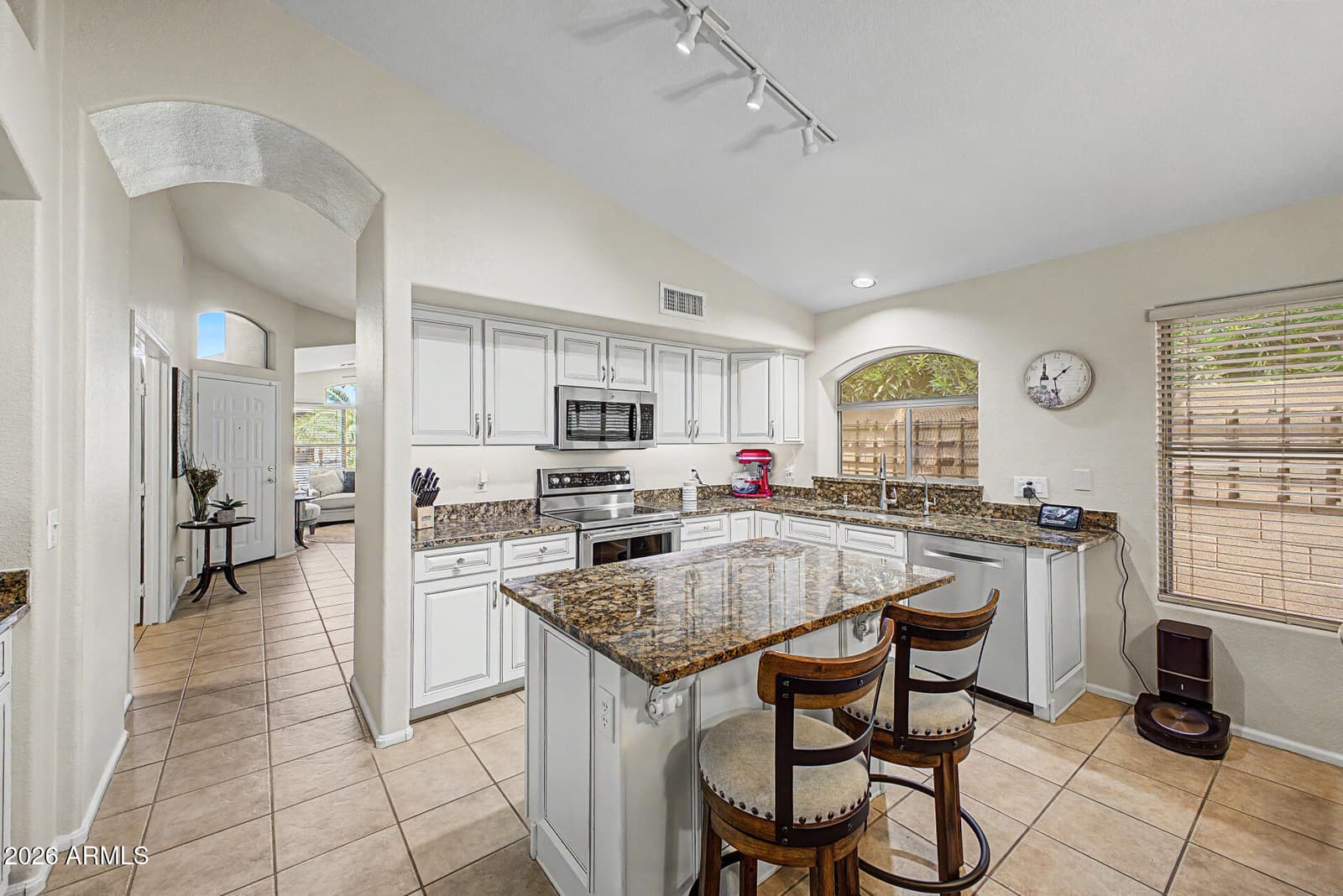 10233 W Daley Lane, Peoria, AZ 85383 — photo 9 of 40