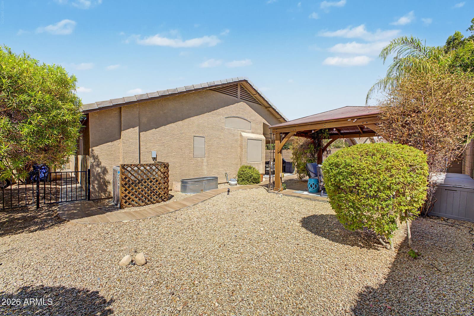 10233 W Daley Lane, Peoria, AZ 85383 — photo 38 of 40
