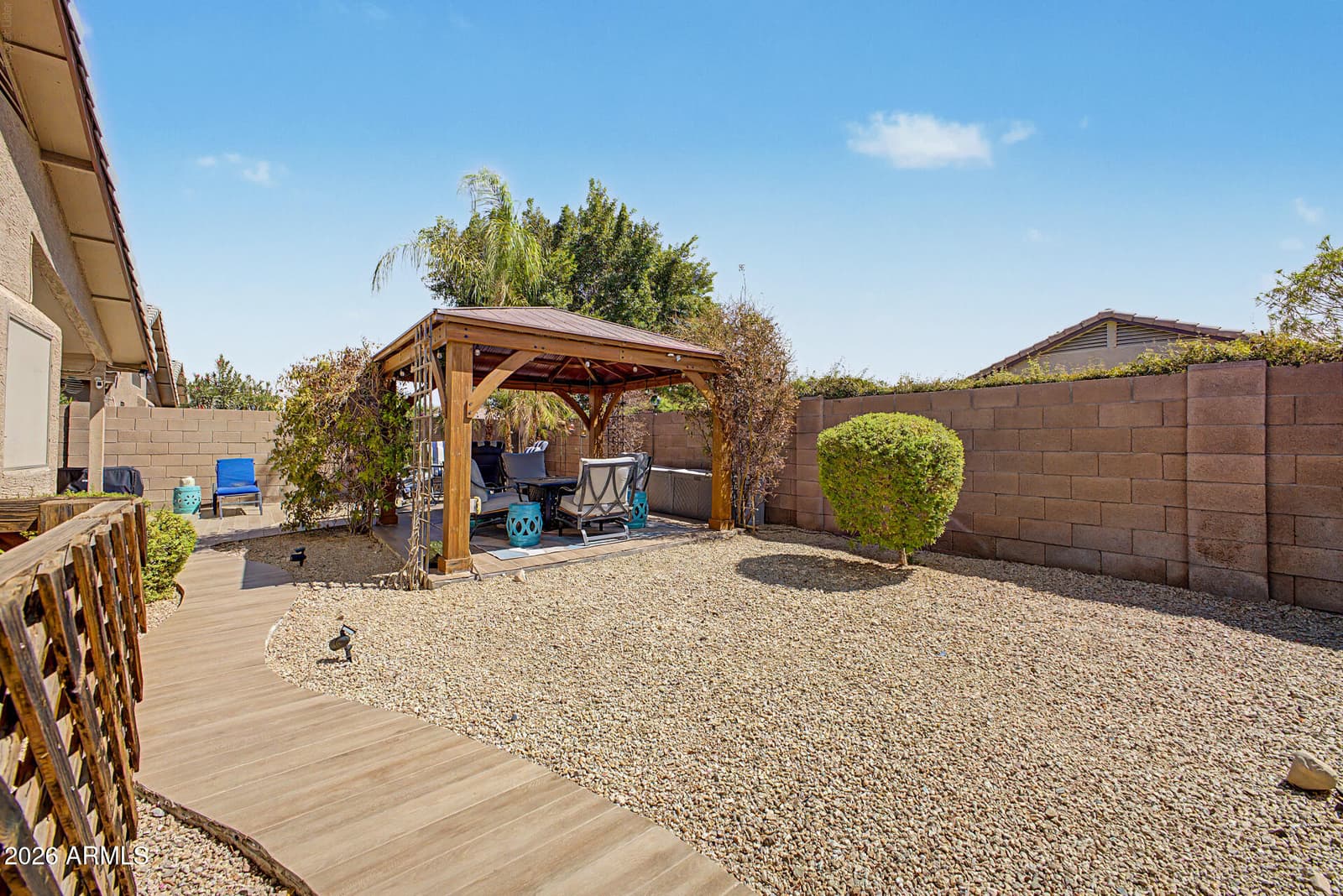 10233 W Daley Lane, Peoria, AZ 85383 — photo 39 of 40