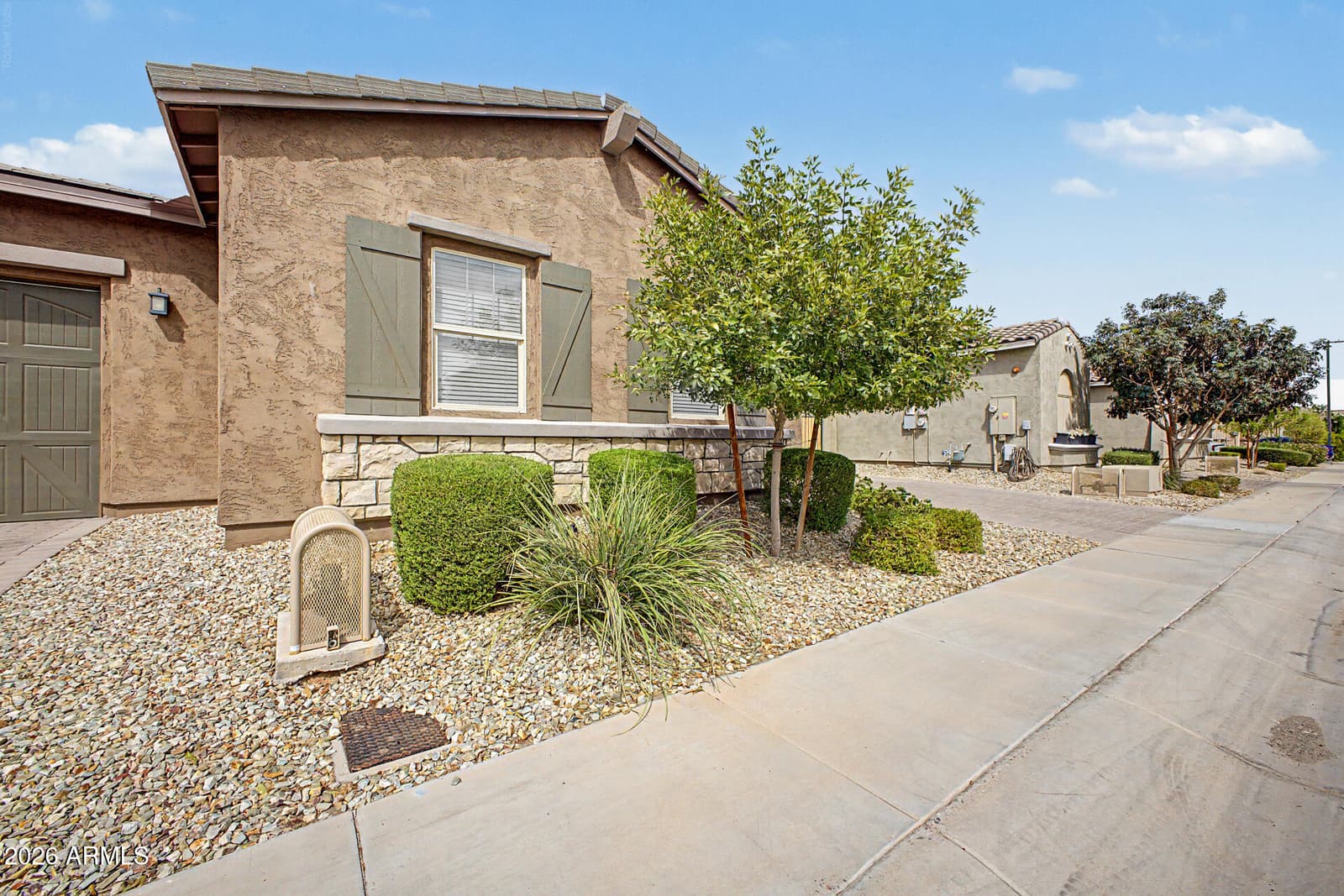 1880 N 141st Avenue, Goodyear, AZ 85395 — photo 4 of 43