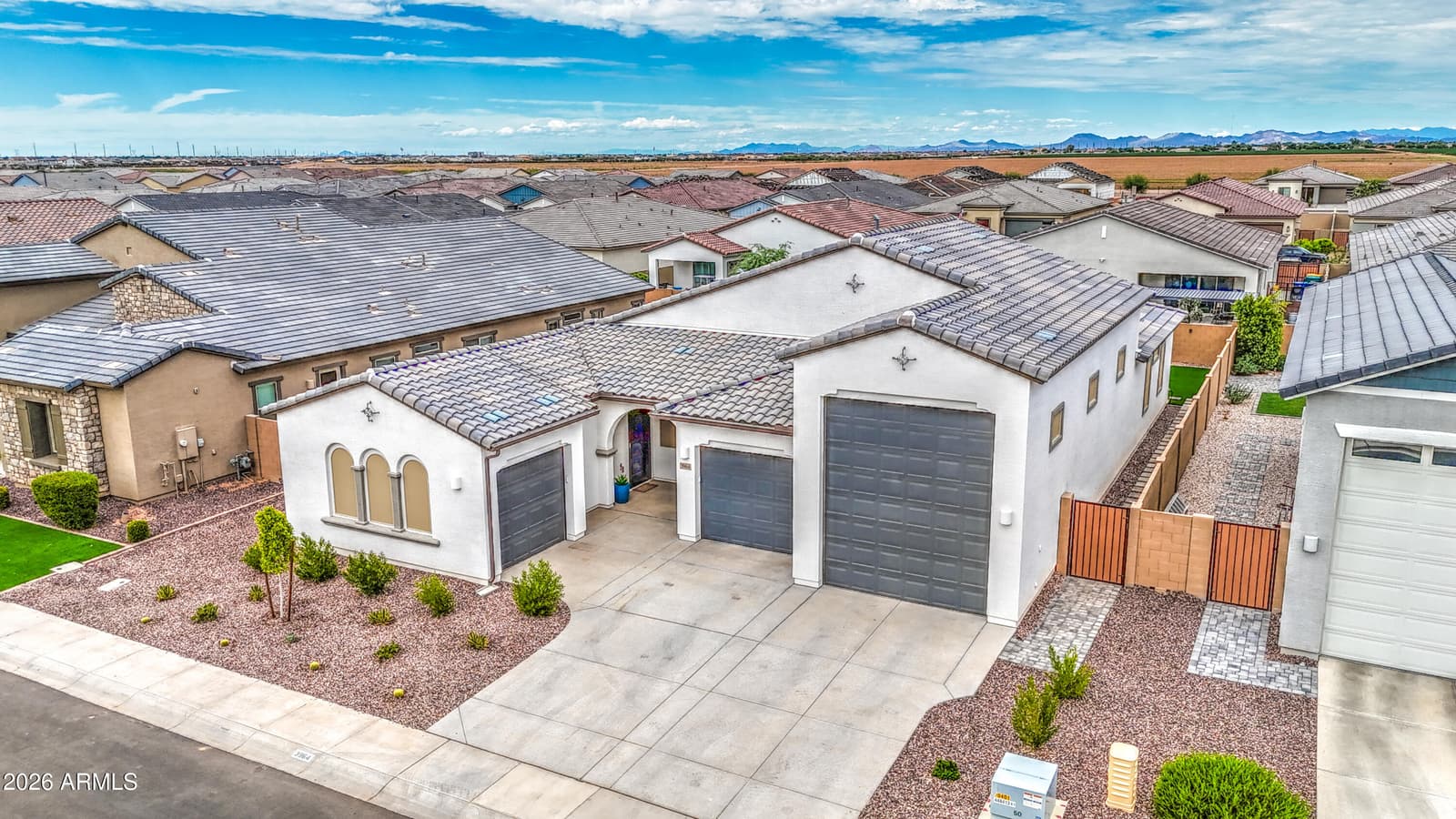 3964 E KENLEY Lane, San Tan Valley, AZ 85143