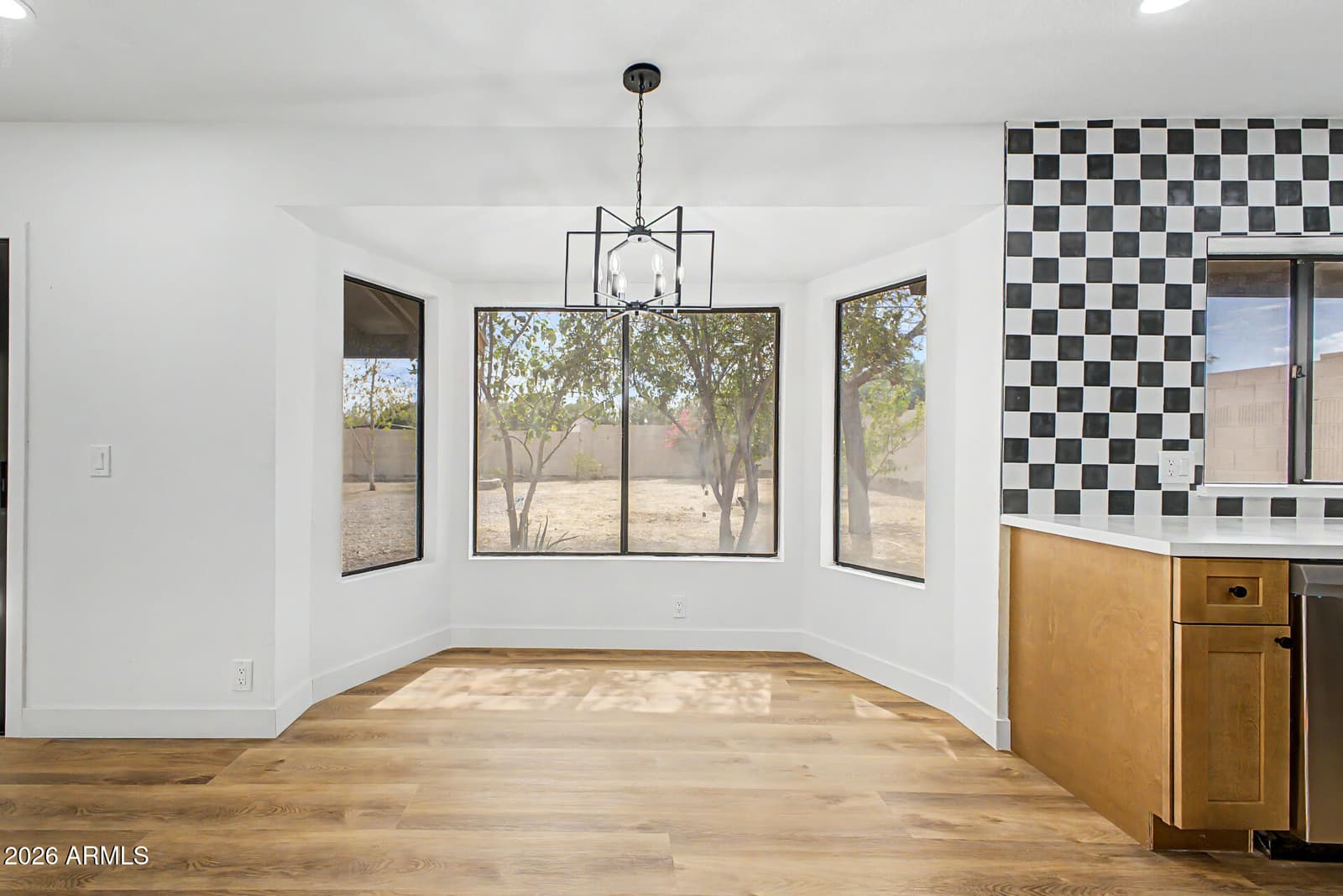 711 W Strahan Drive, Tempe, AZ 85283 — photo 7 of 28