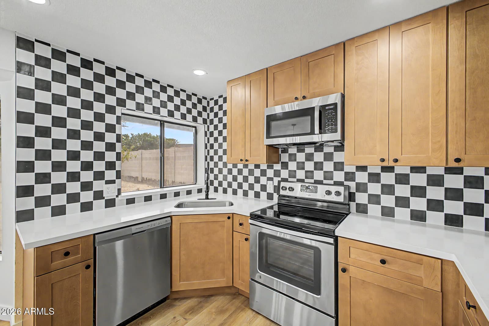 711 W Strahan Drive, Tempe, AZ 85283 — photo 9 of 28