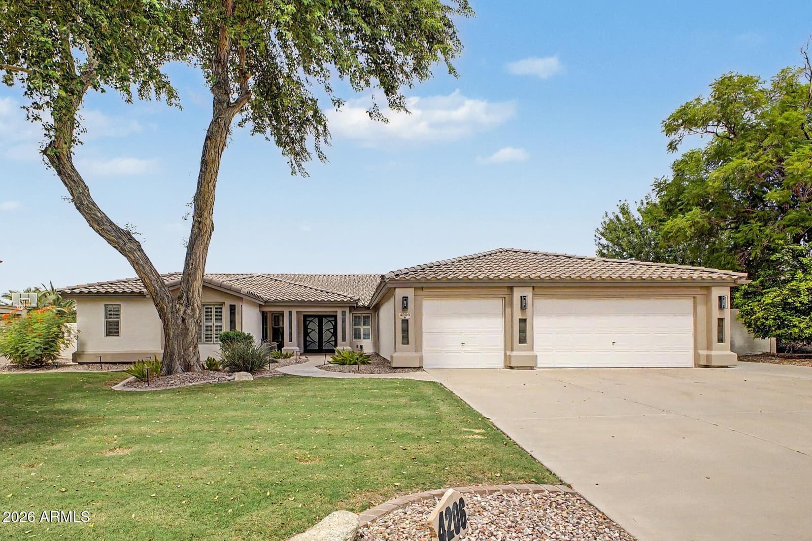 4206 E FOUNTAIN Street, Mesa, AZ 85205
