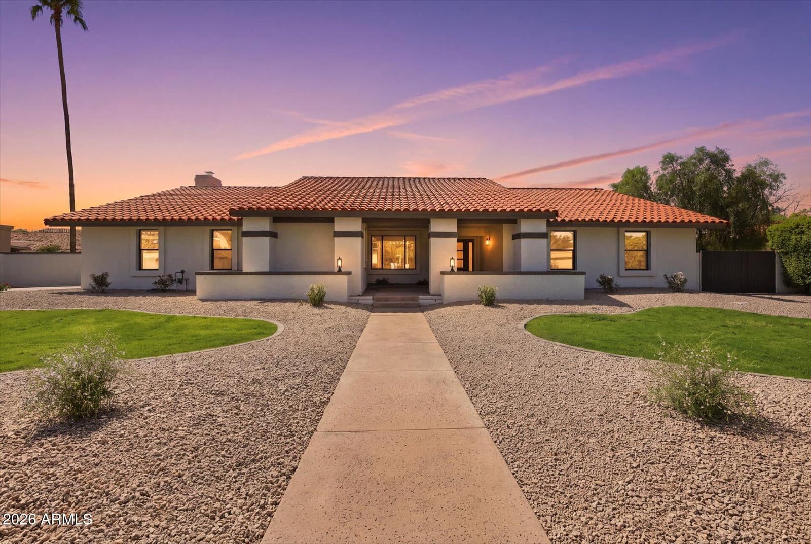 8852 S LAKESHORE Drive, Tempe, AZ 85284