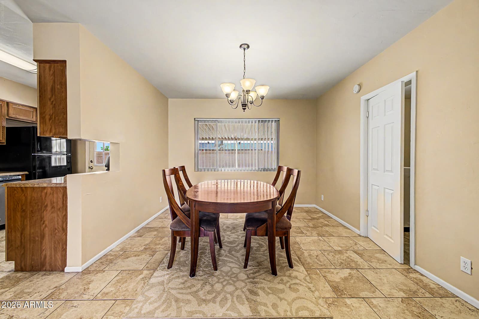 657 W Linda Lane, Chandler, AZ 85225 — photo 4 of 19