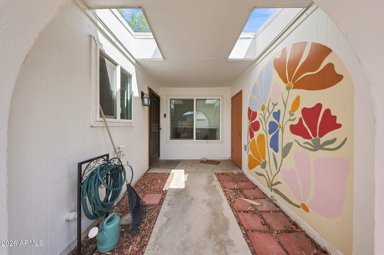 410 W Laguna Drive, Tempe, AZ 85282 — photo 11 of 34