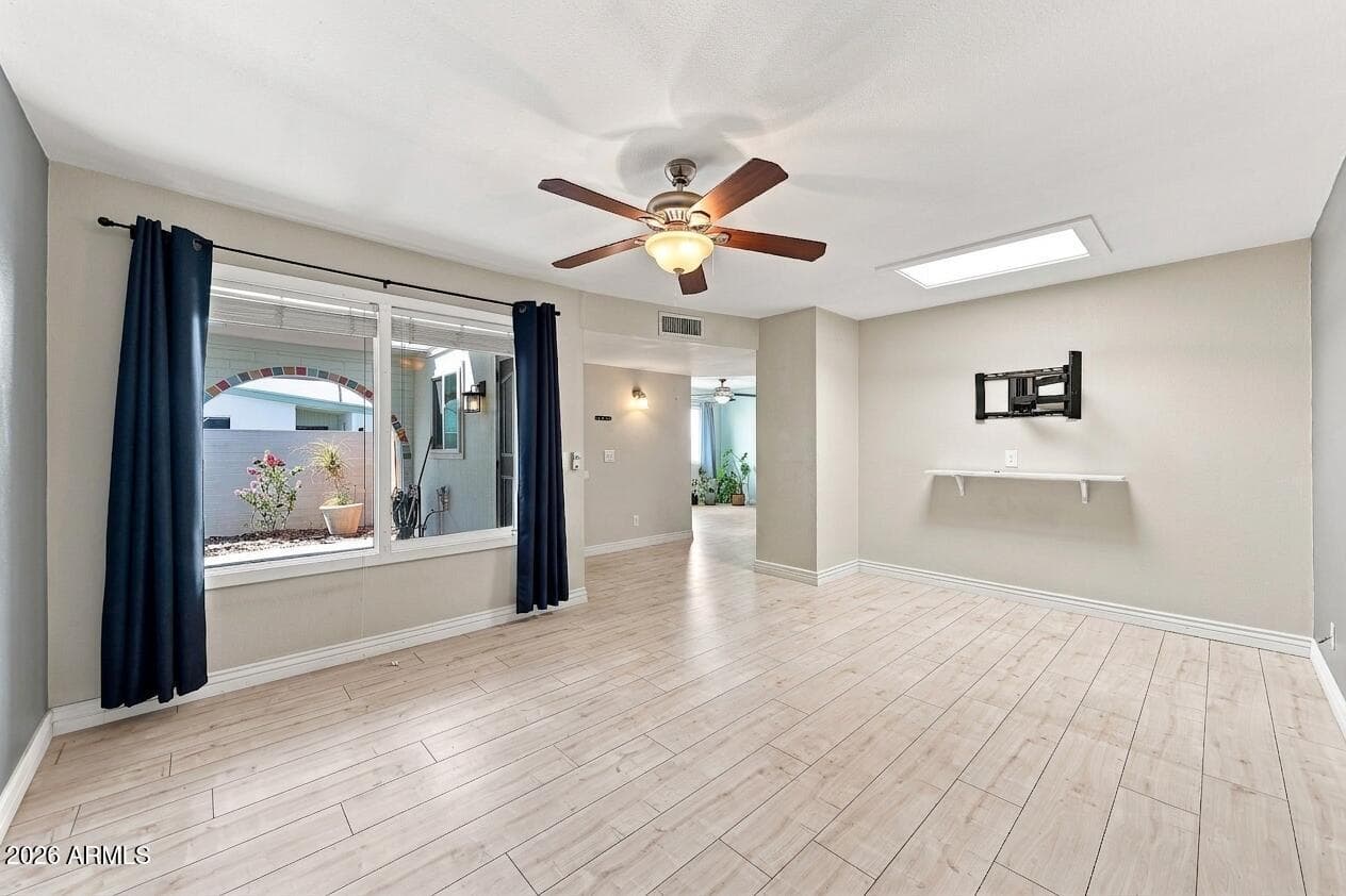 410 W Laguna Drive, Tempe, AZ 85282 — photo 12 of 34