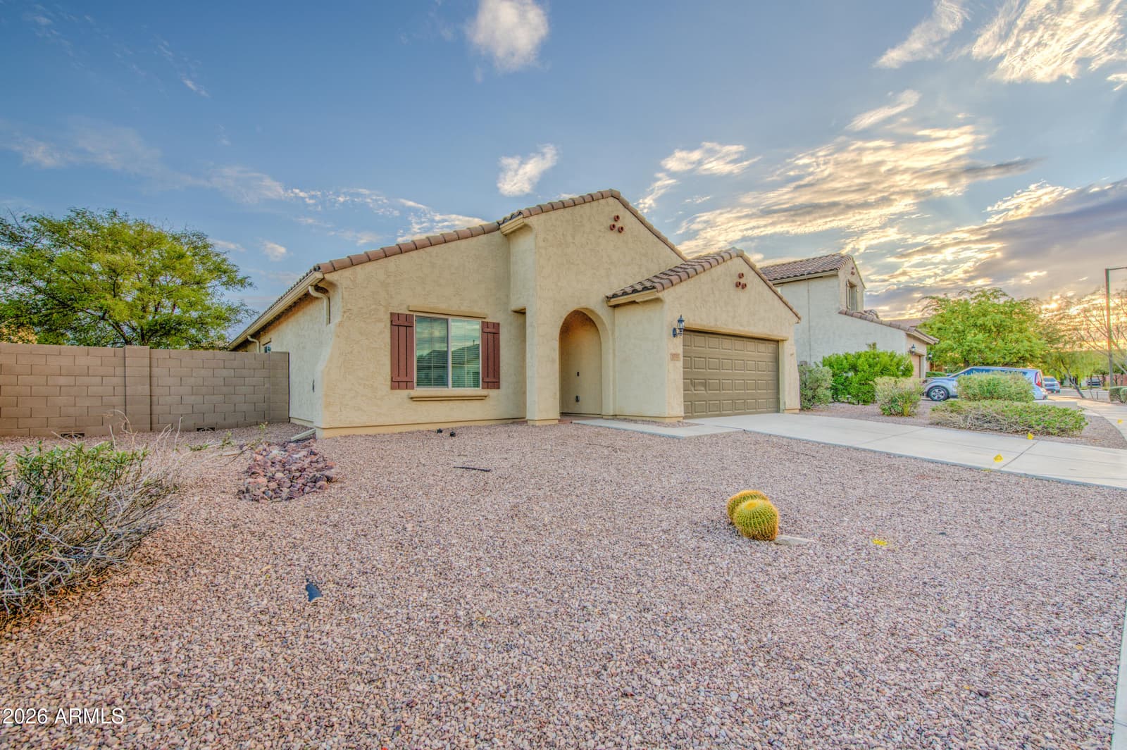 17517 W Pinnacle Vista Drive, Surprise, AZ 85387 — photo 4 of 49