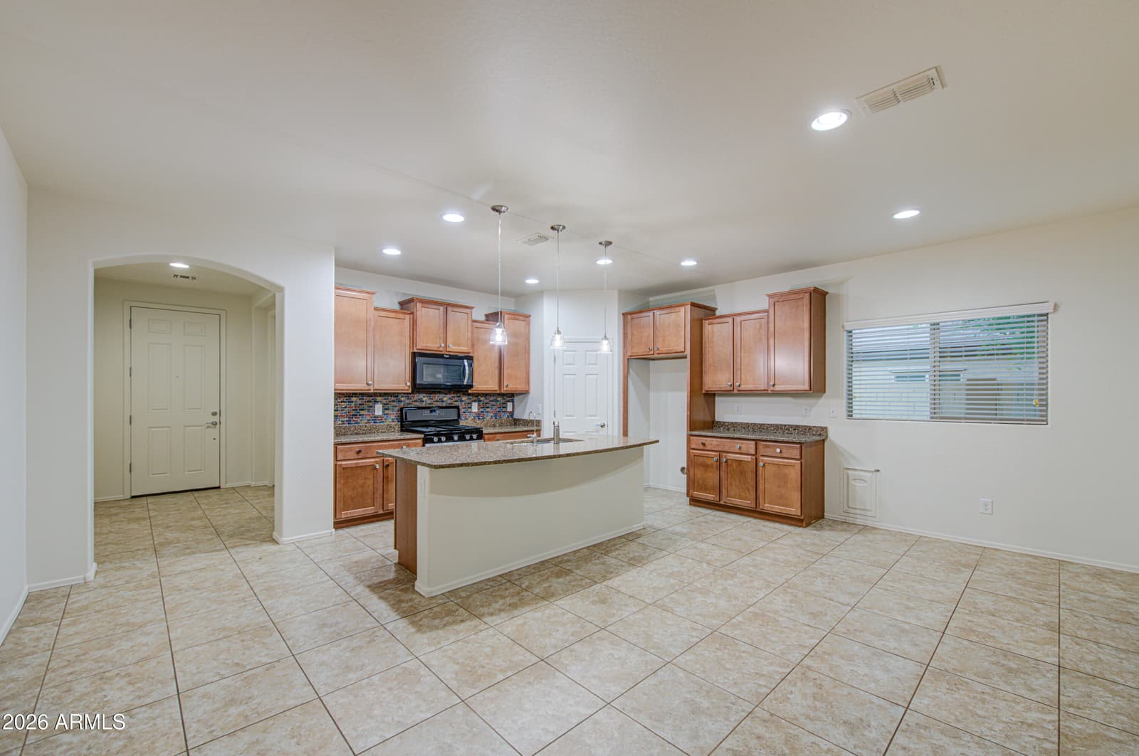 17517 W Pinnacle Vista Drive, Surprise, AZ 85387 — photo 10 of 49