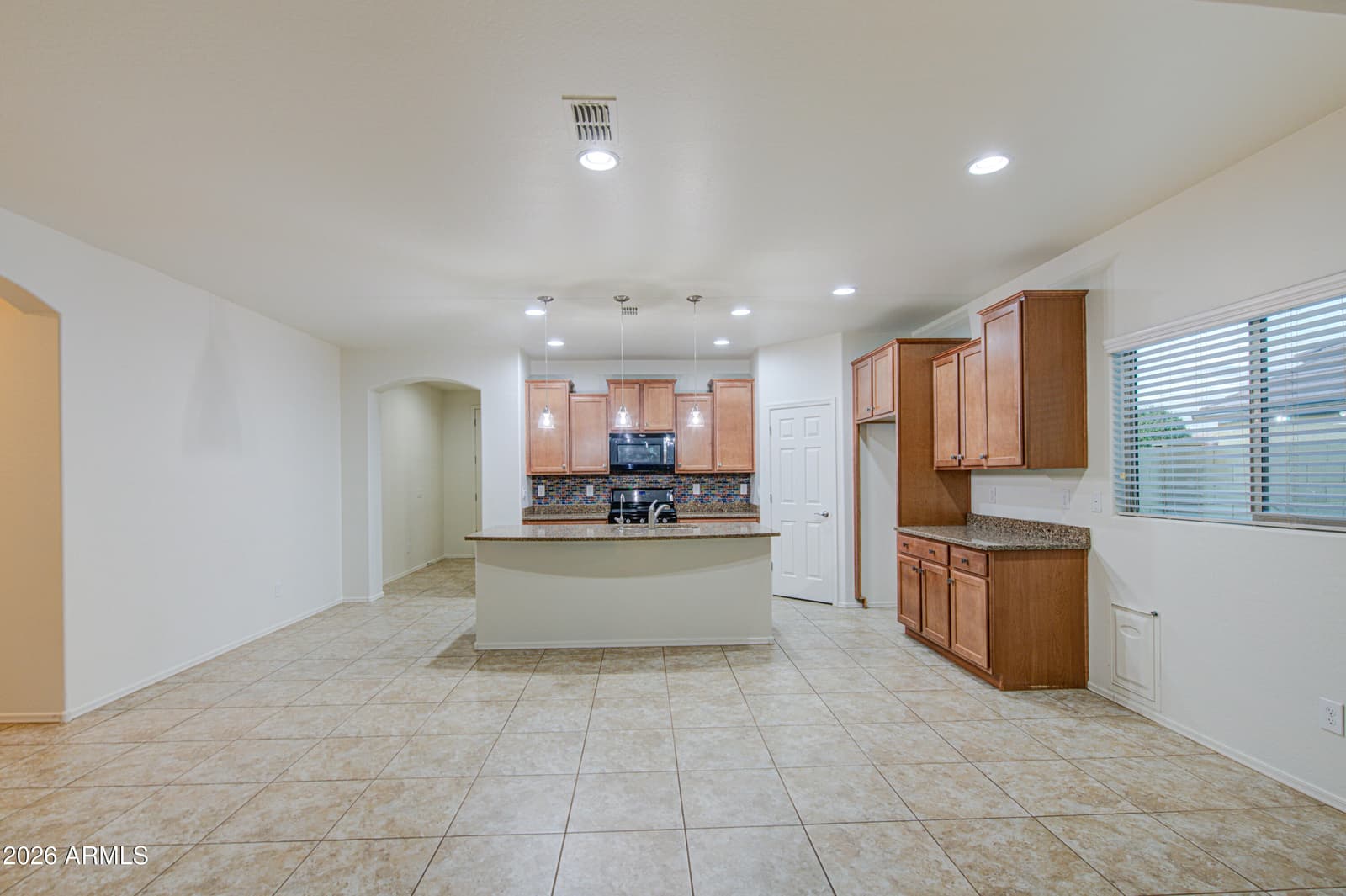 17517 W Pinnacle Vista Drive, Surprise, AZ 85387 — photo 11 of 49