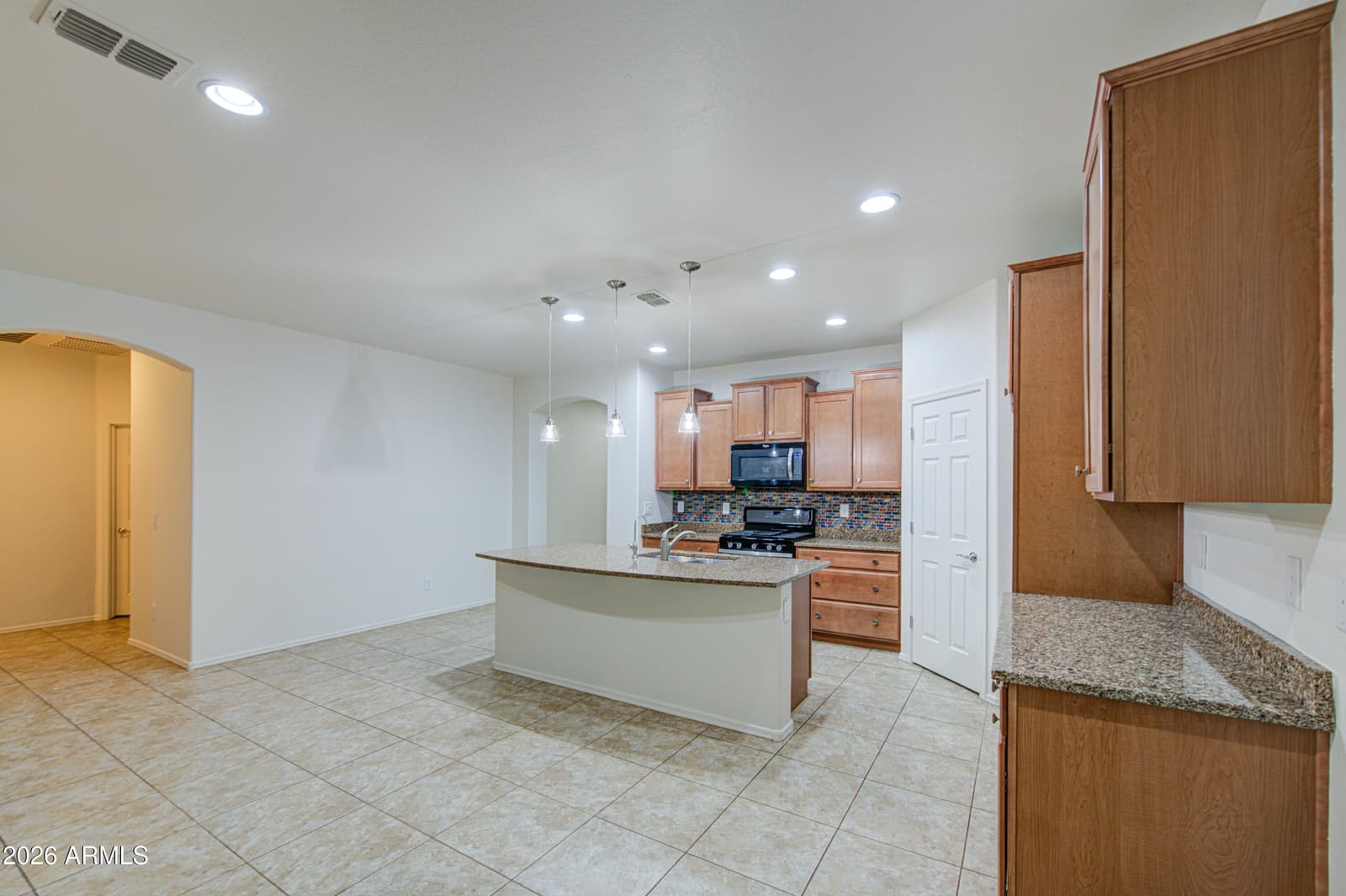 17517 W Pinnacle Vista Drive, Surprise, AZ 85387 — photo 12 of 49