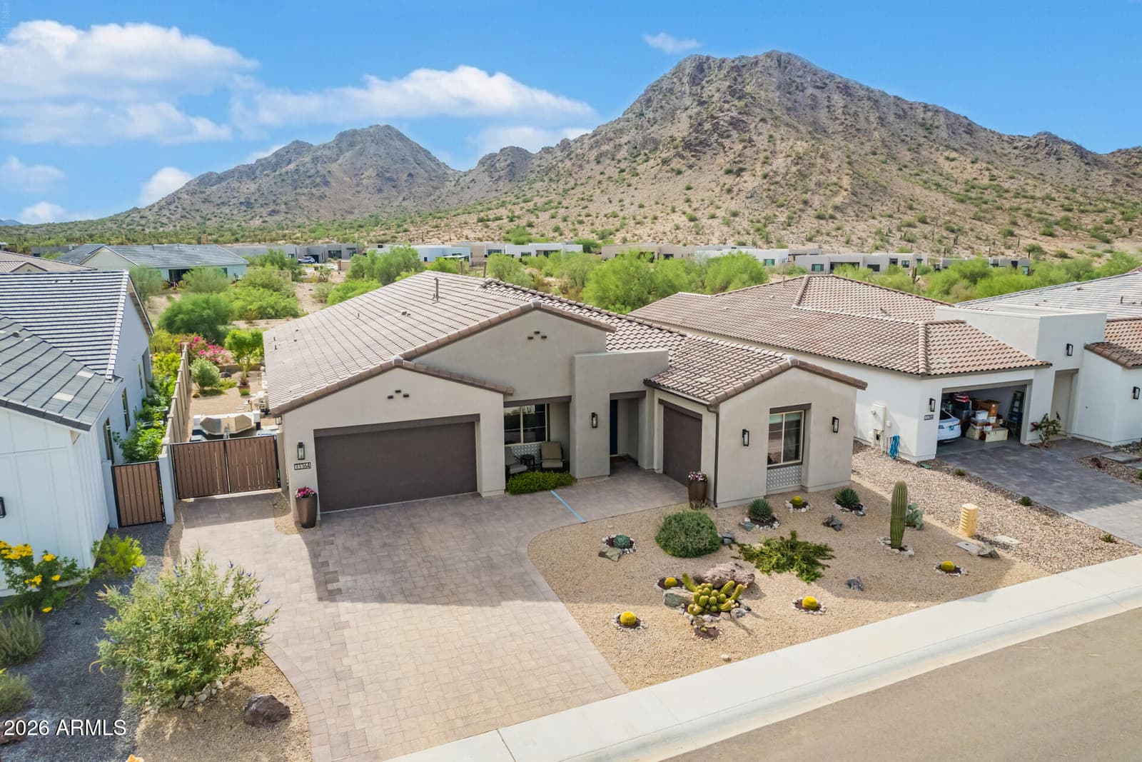 33364 N Maverick Mountain Trail, San Tan Valley, AZ 85144 — photo 3 of 34