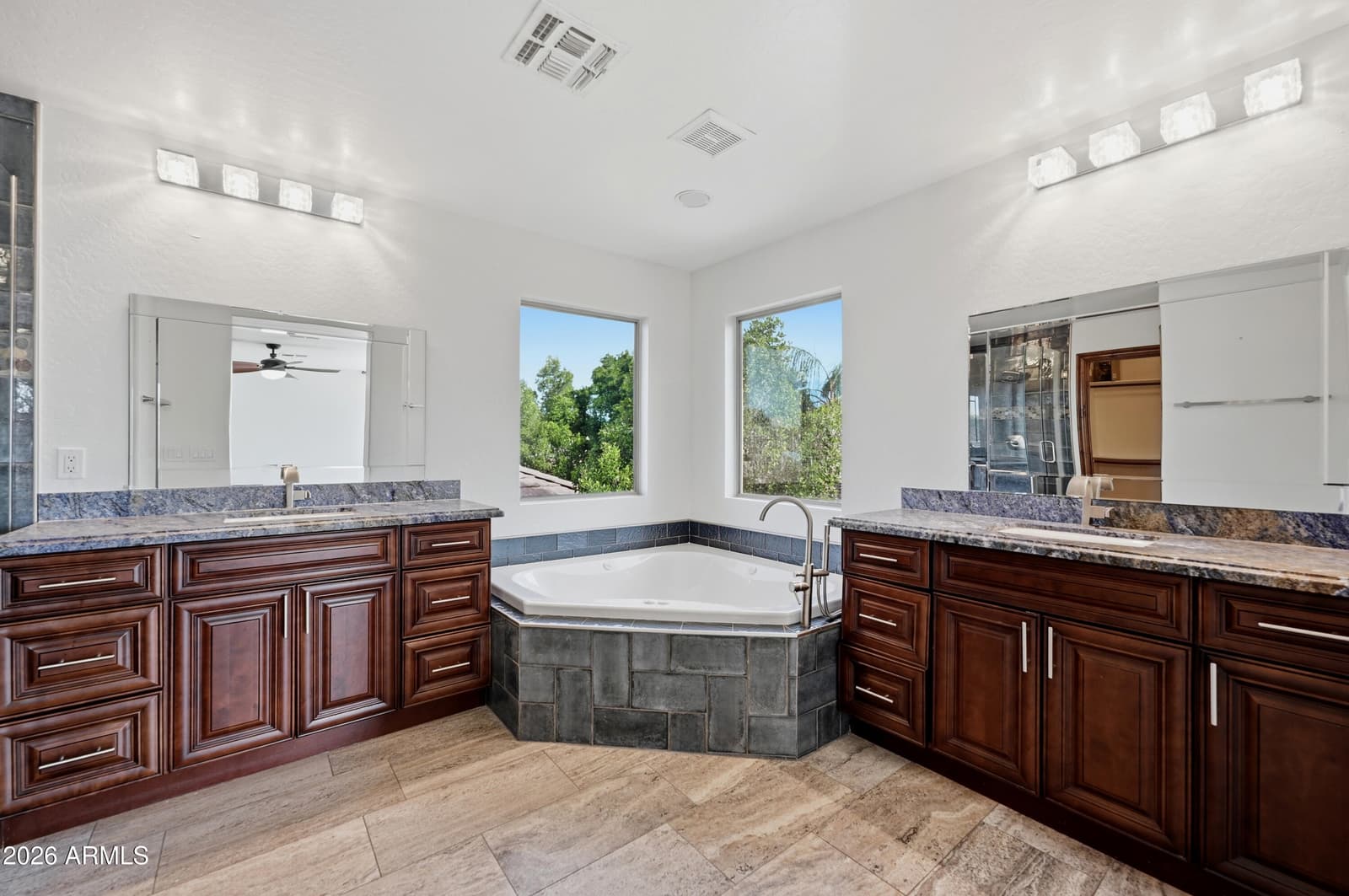 563 E Krista Way, Tempe, AZ 85284 — photo 25 of 31