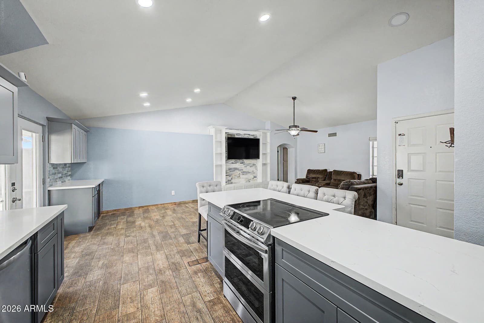 8708 W Townley Avenue, Peoria, AZ 85345 — photo 13 of 31